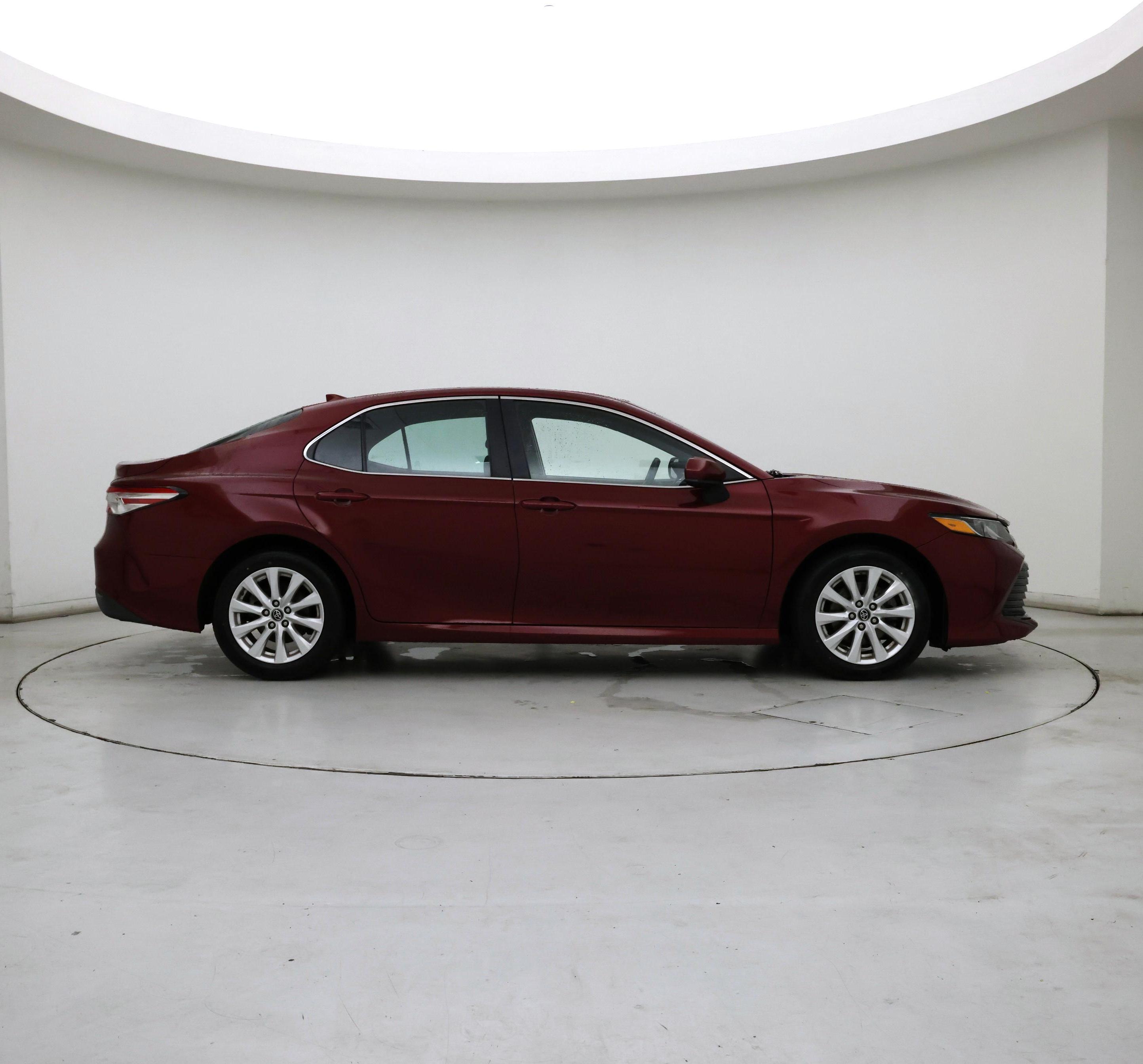 Thumbnail: 2019 Toyota Camry - 7