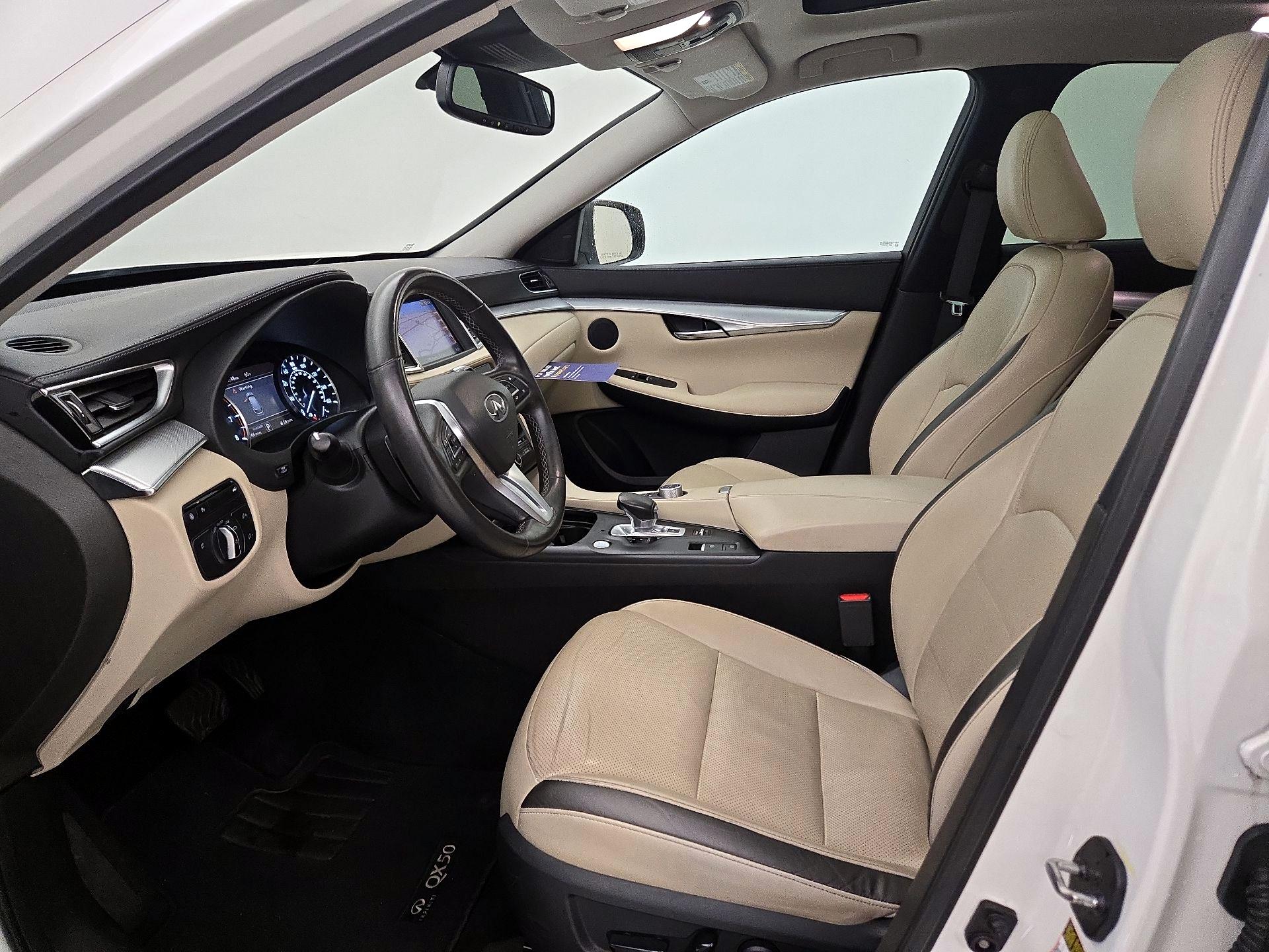Thumbnail: 2019 INFINITI QX50 - 11