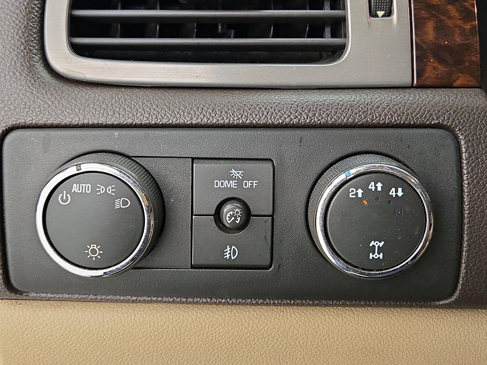 Thumbnail: 2013 GMC Sierra 2500 - 13