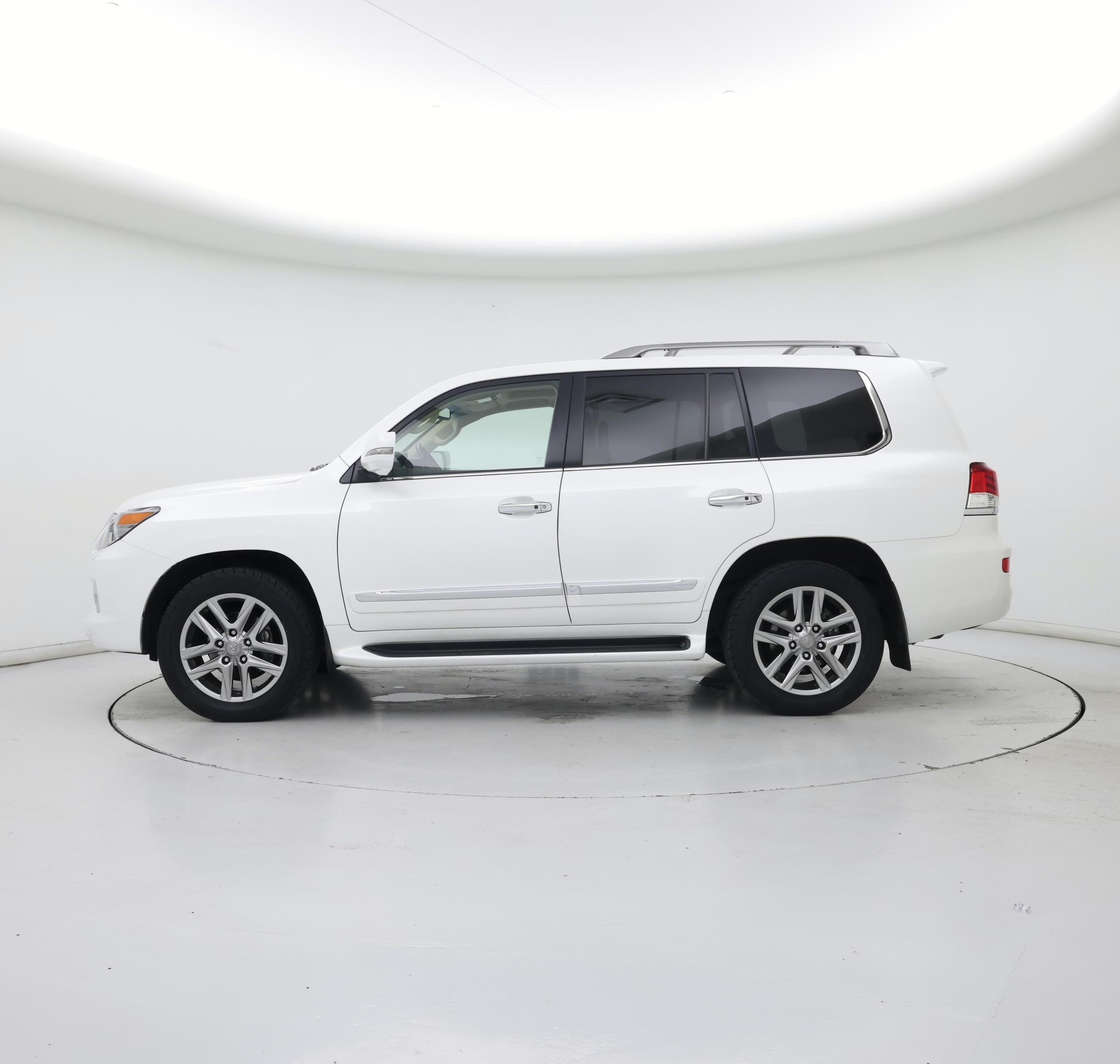 Thumbnail: 2013 Lexus LX - 3