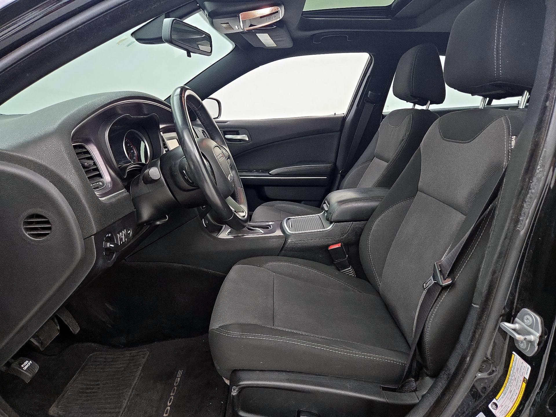 Thumbnail: 2015 Dodge Charger - 11