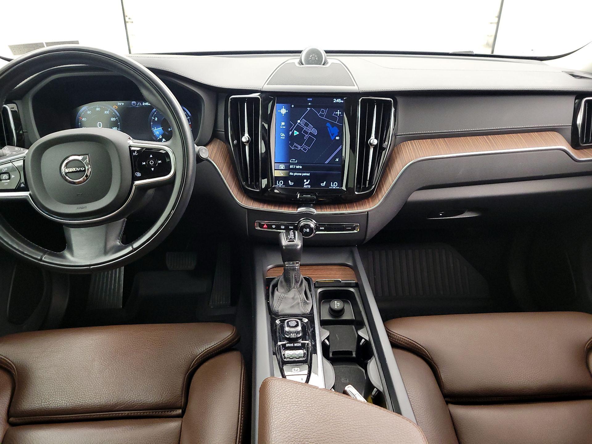 Thumbnail: 2019 Volvo XC60 - 9