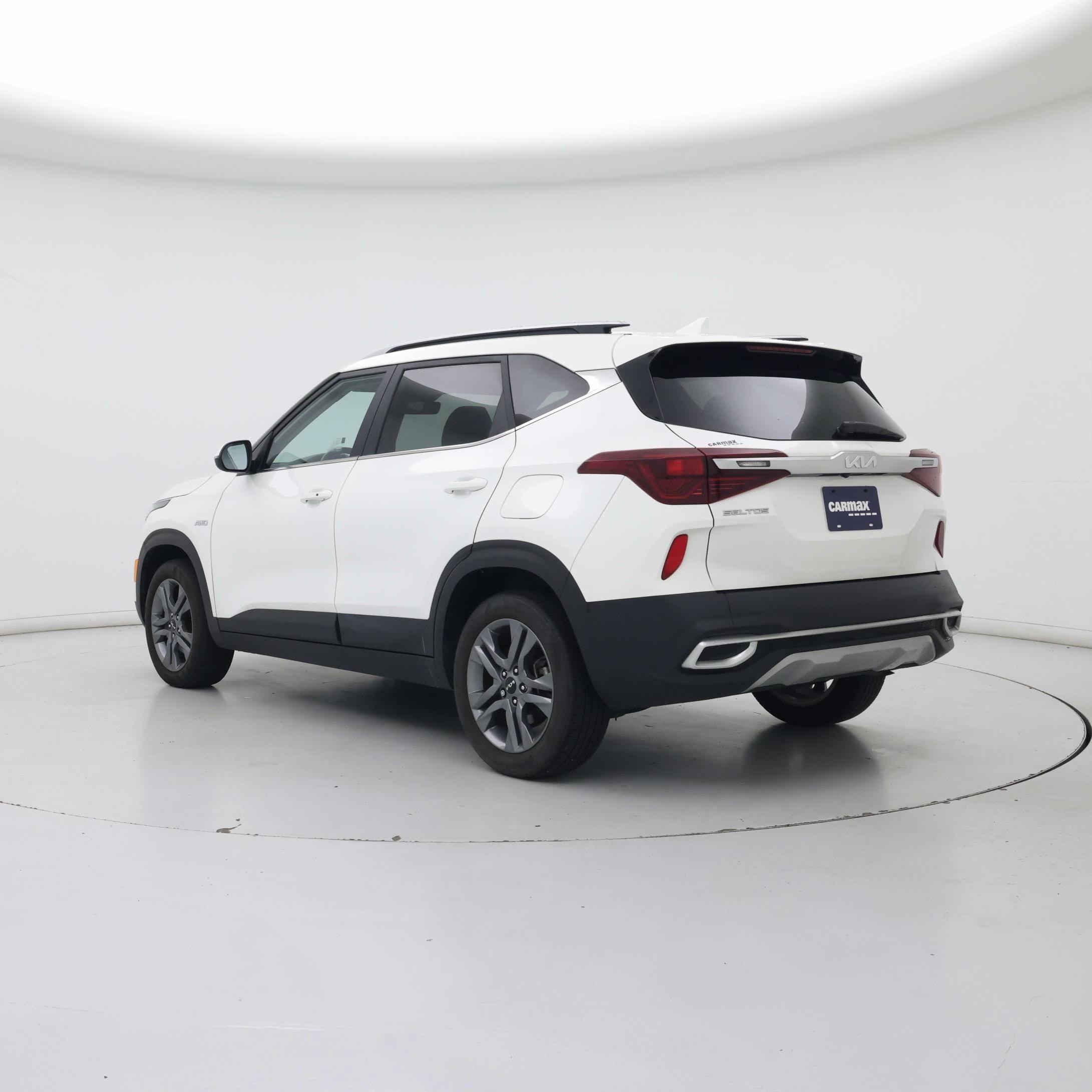 Thumbnail: 2022 Kia Seltos - 2