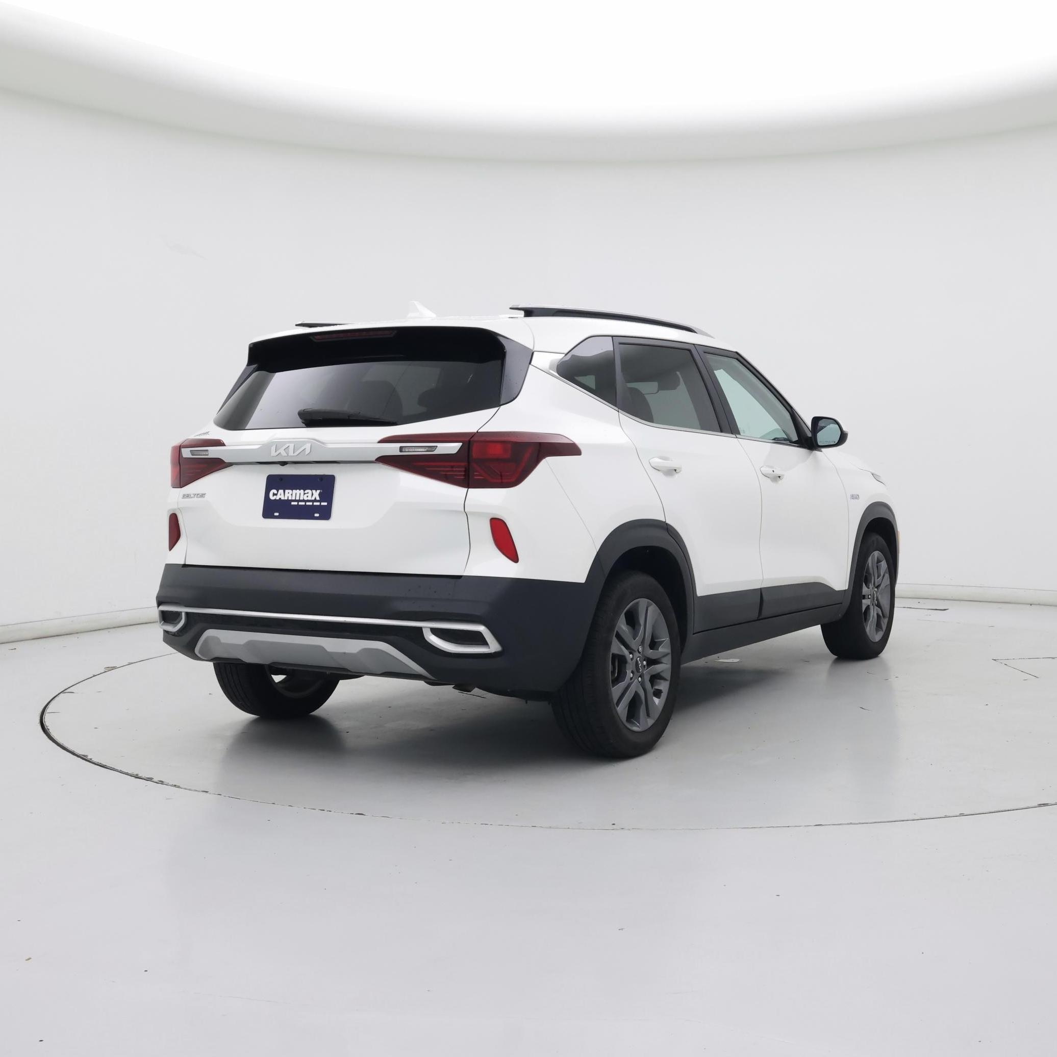 Thumbnail: 2022 Kia Seltos - 8