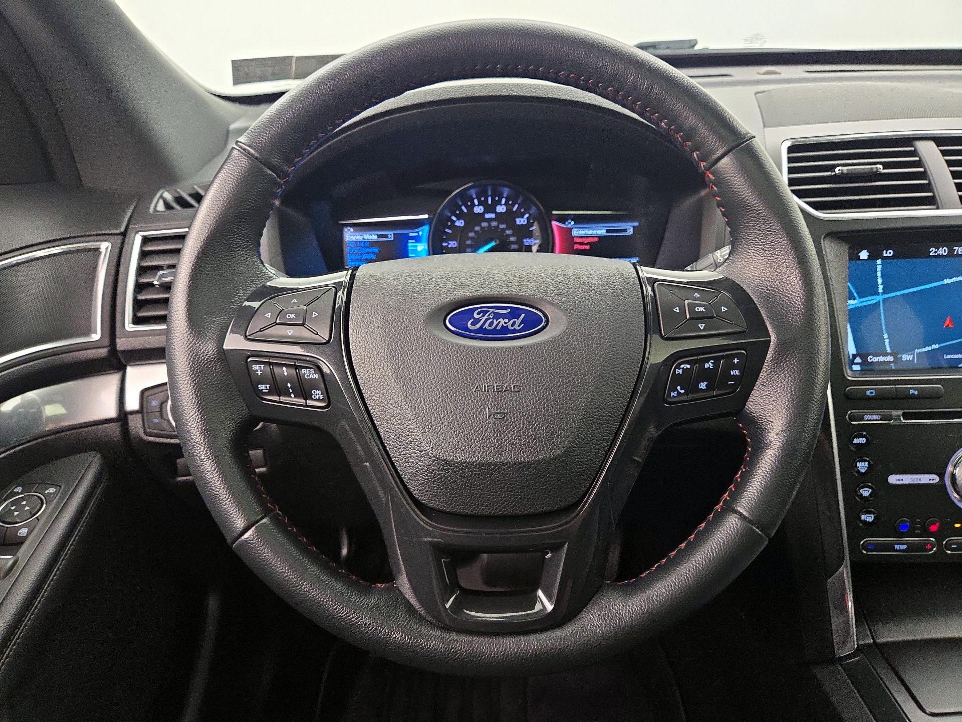 Thumbnail: 2018 Ford Explorer - 10