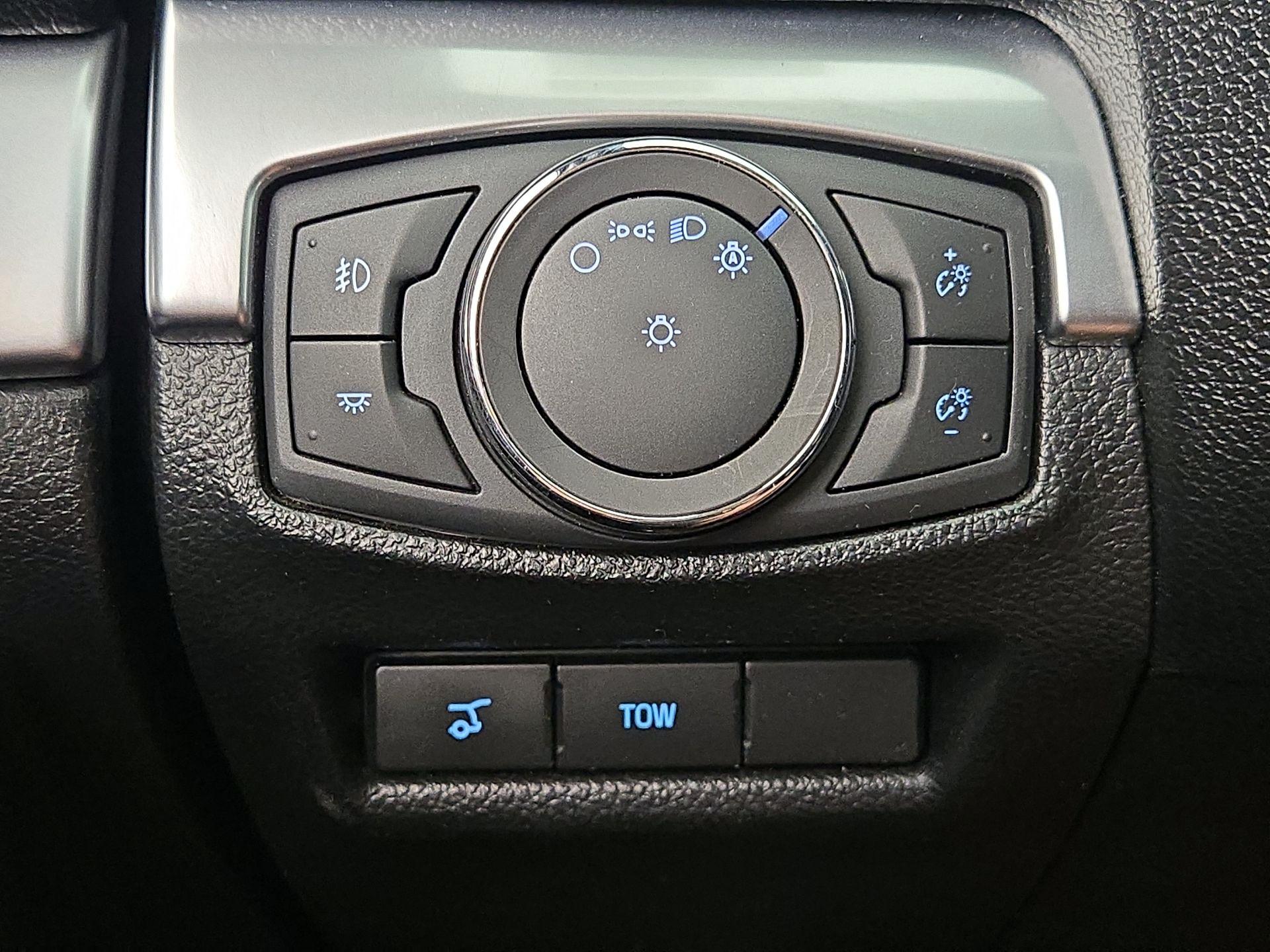 Thumbnail: 2018 Ford Explorer - 13