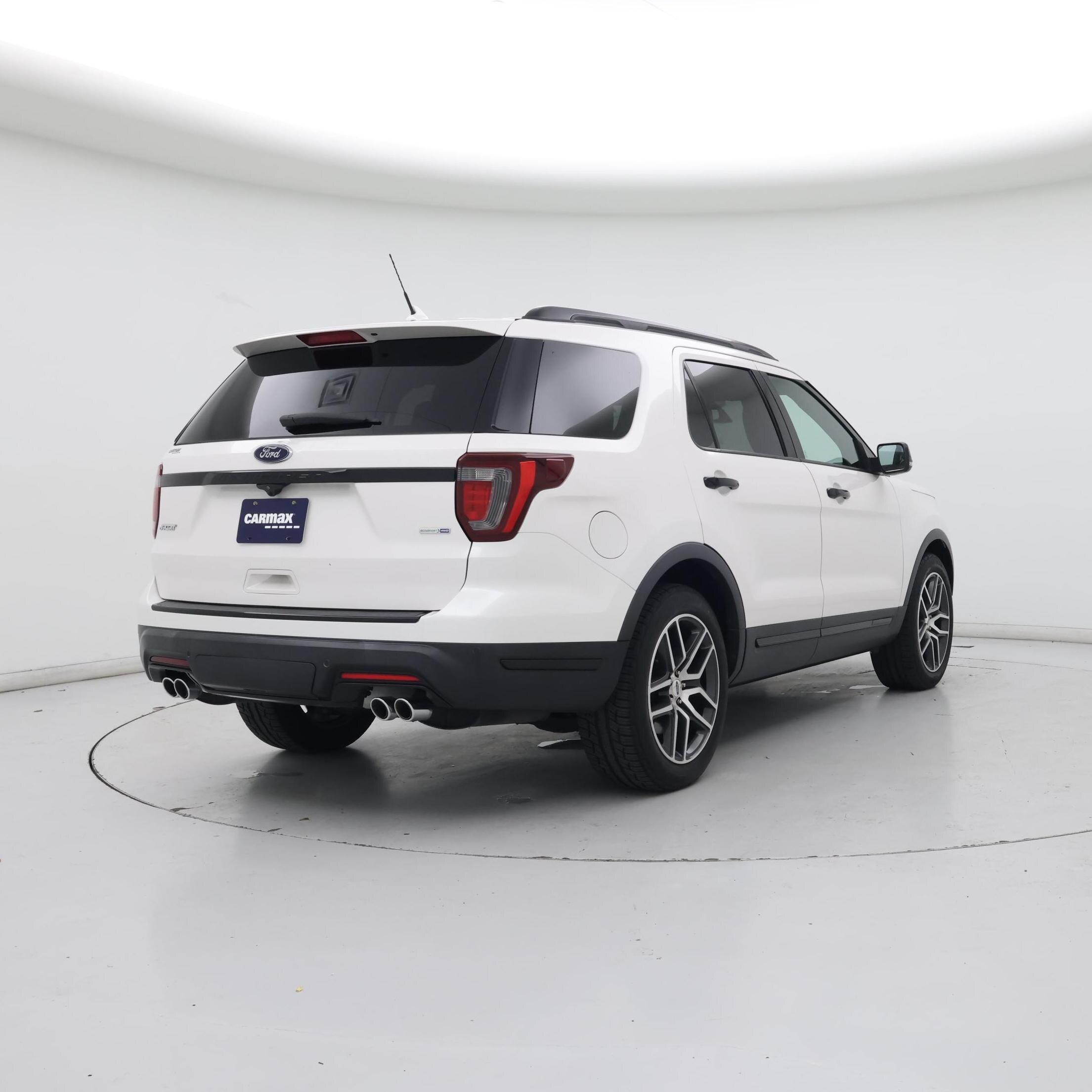 Thumbnail: 2018 Ford Explorer - 8
