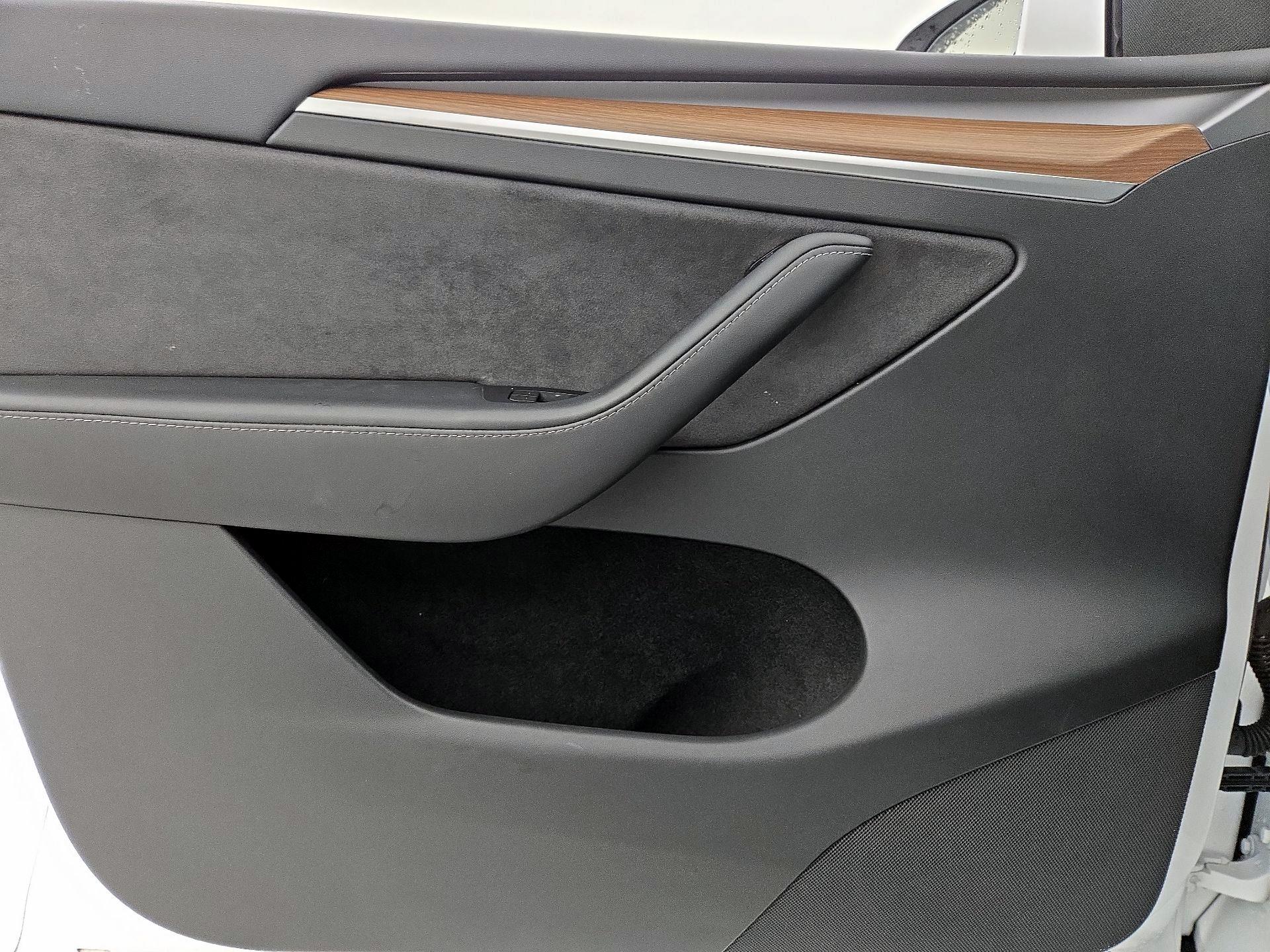 Thumbnail: 2023 Tesla Model Y - 12