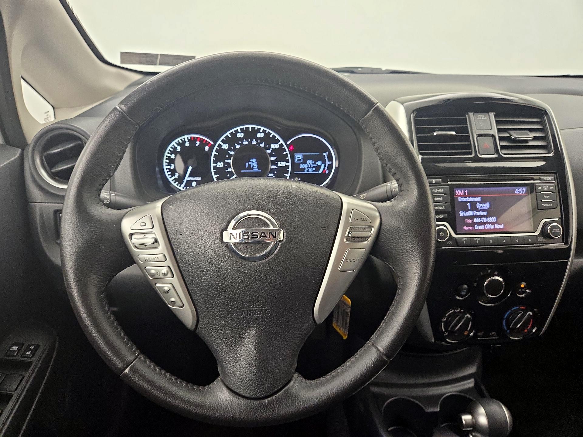 Thumbnail: 2015 Nissan Versa Note - 10