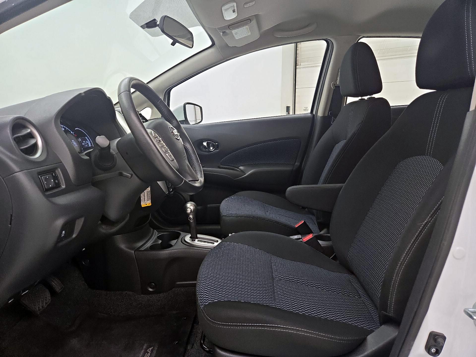 Thumbnail: 2015 Nissan Versa Note - 11