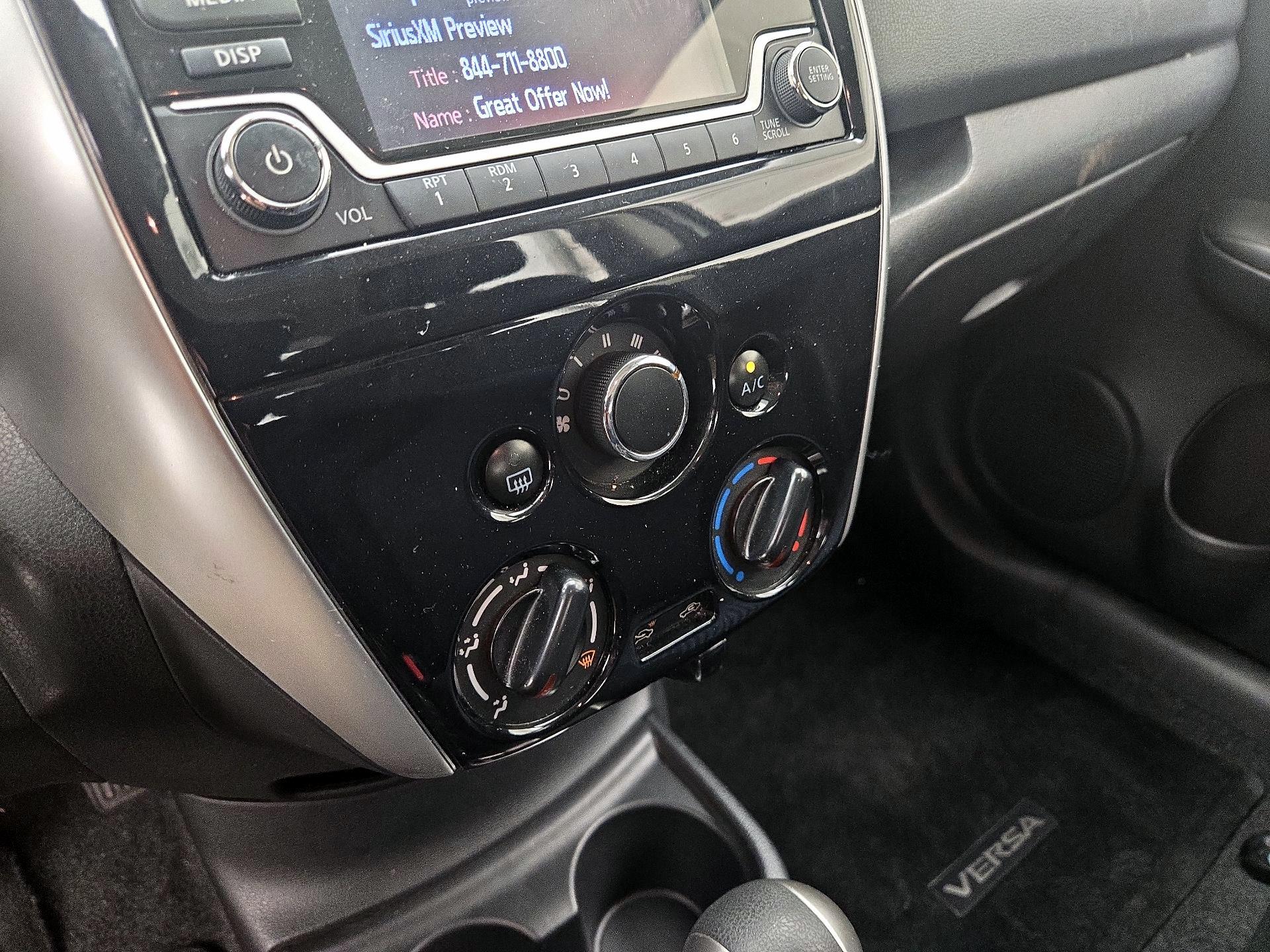 Thumbnail: 2015 Nissan Versa Note - 16