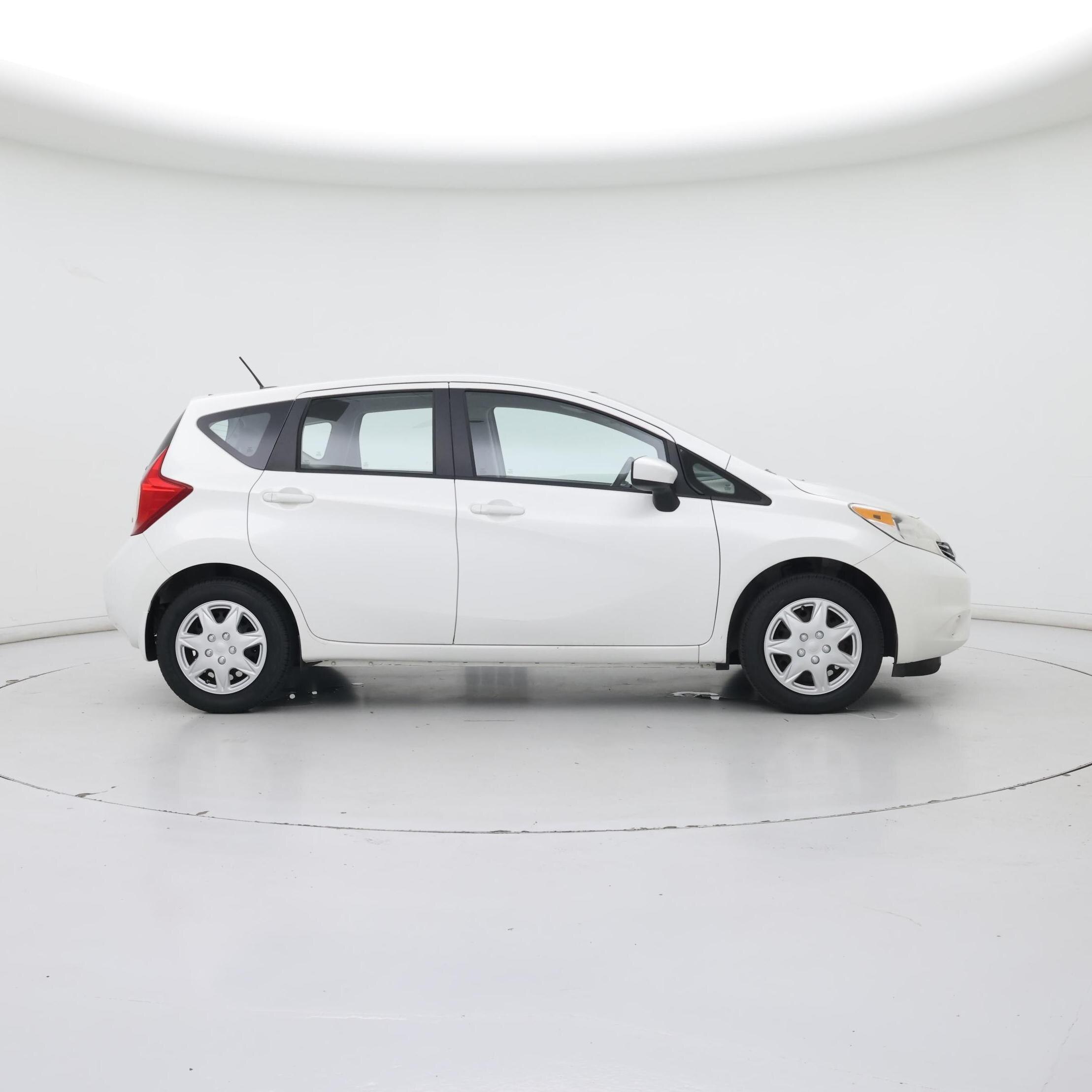 Thumbnail: 2015 Nissan Versa Note - 7