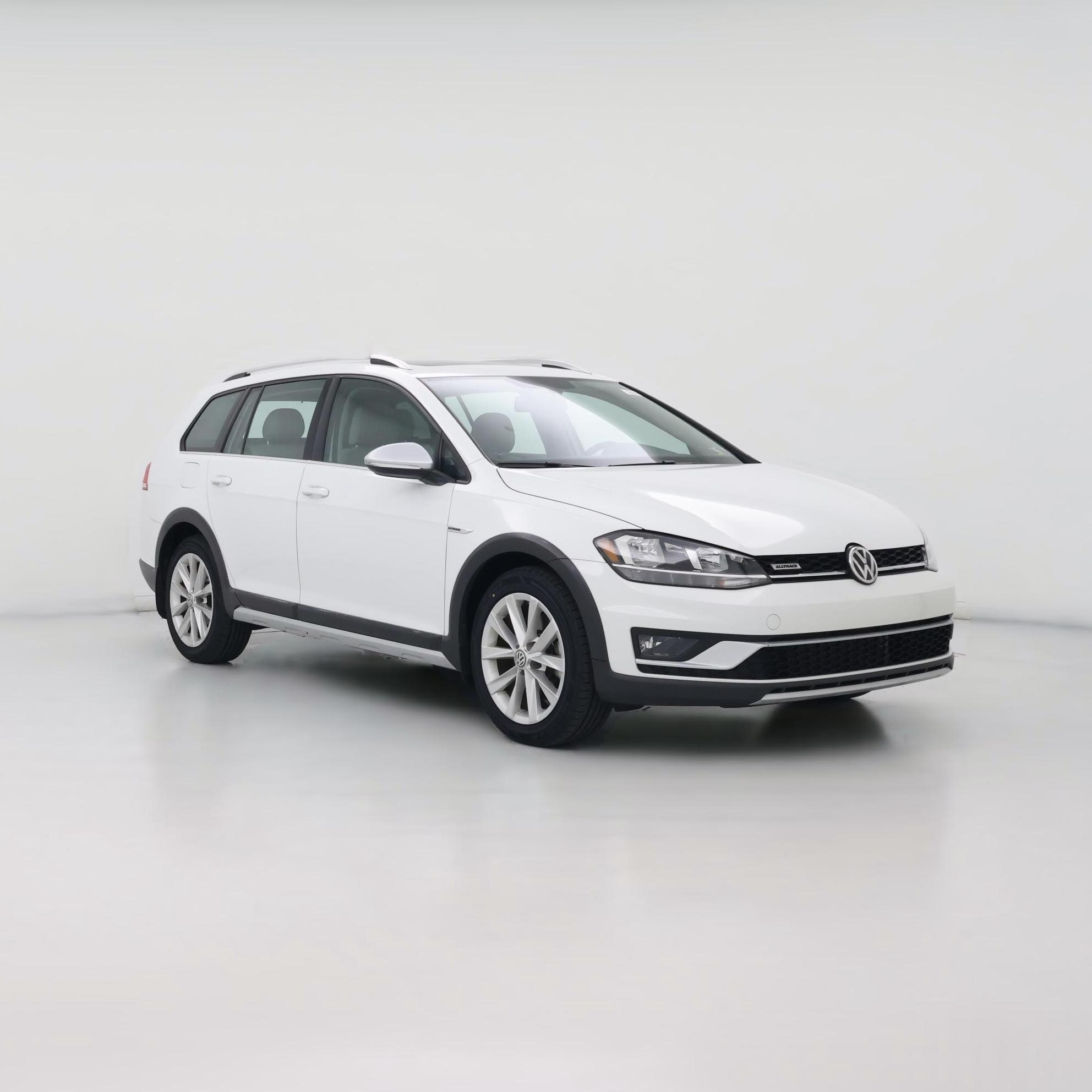 Thumbnail: 2018 Volkswagen Golf - 1