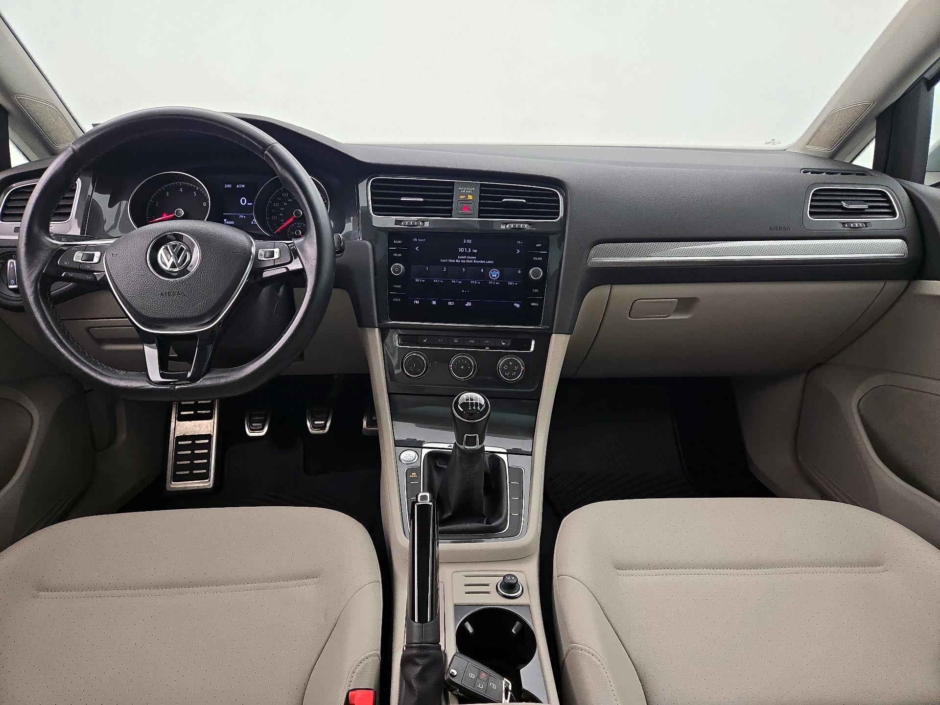Thumbnail: 2018 Volkswagen Golf - 9