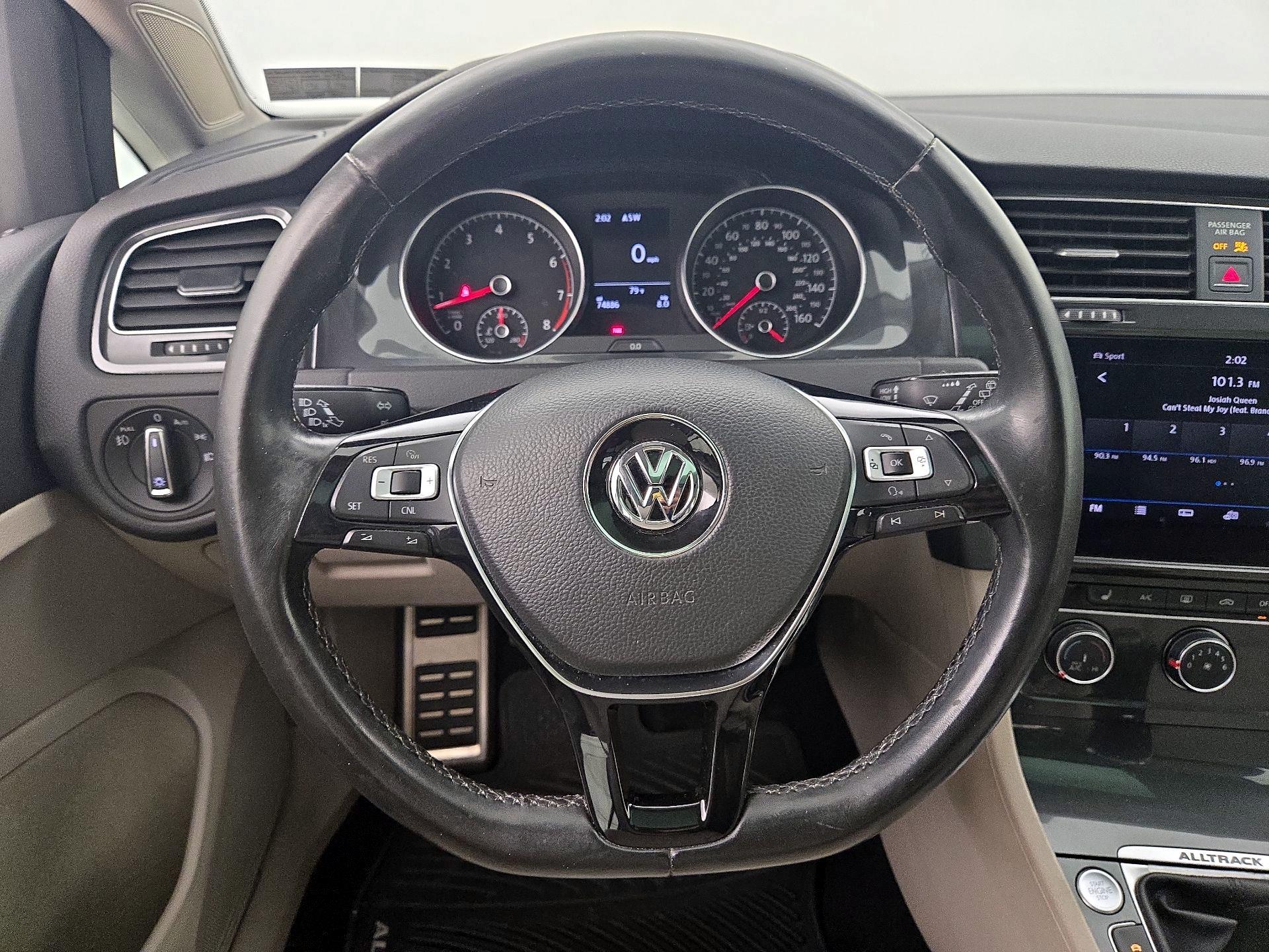 Thumbnail: 2018 Volkswagen Golf - 10