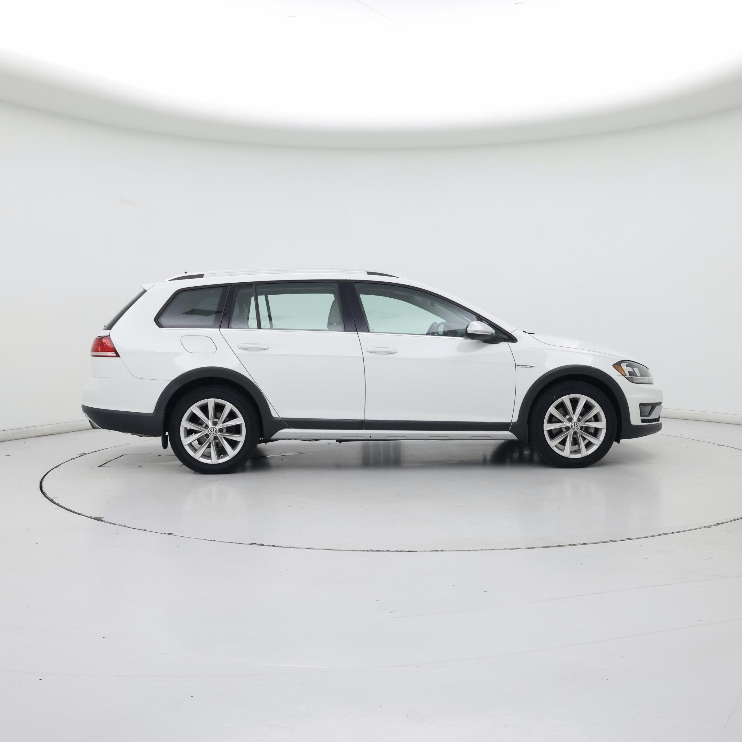 Thumbnail: 2018 Volkswagen Golf - 7