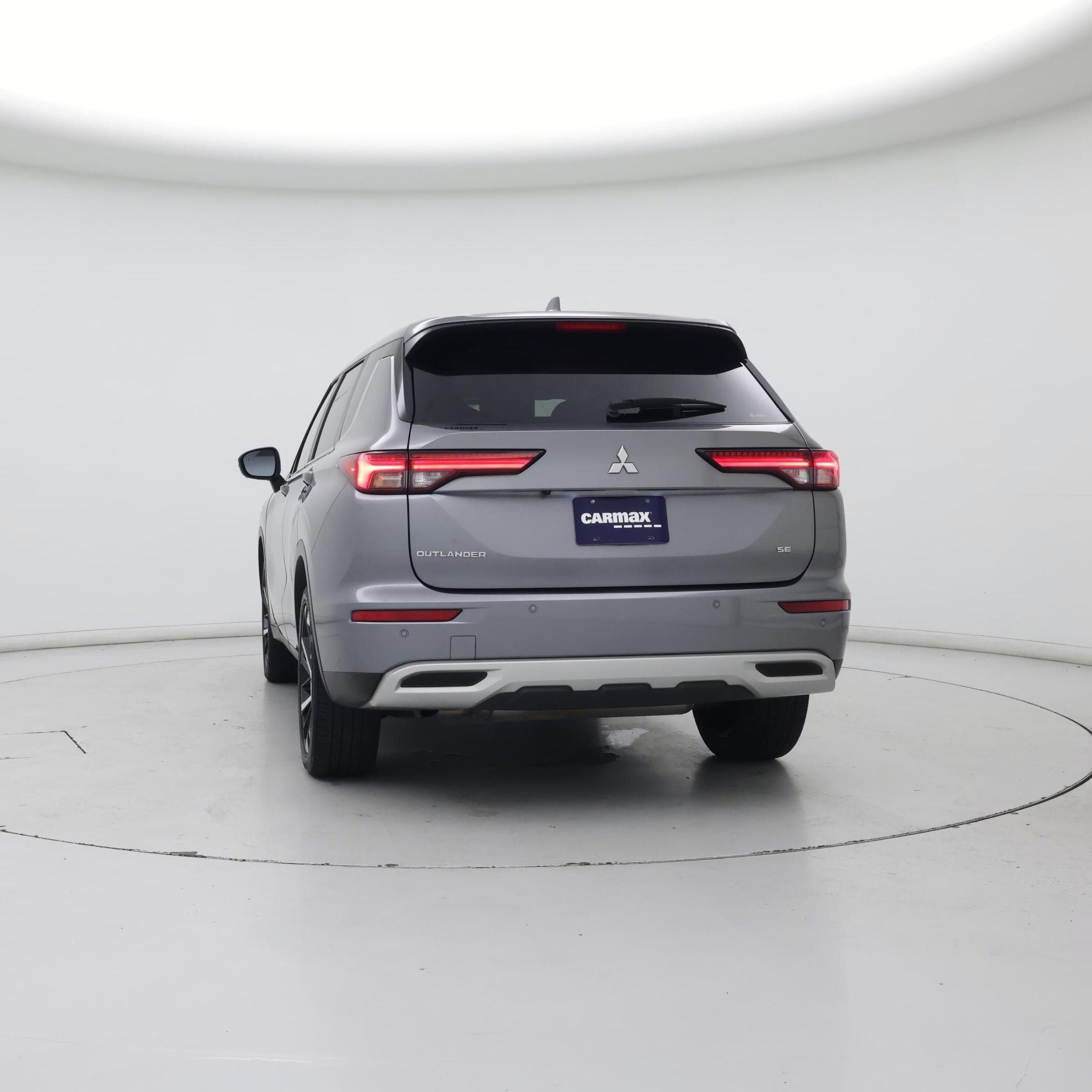 Thumbnail: 2023 Mitsubishi Outlander - 6