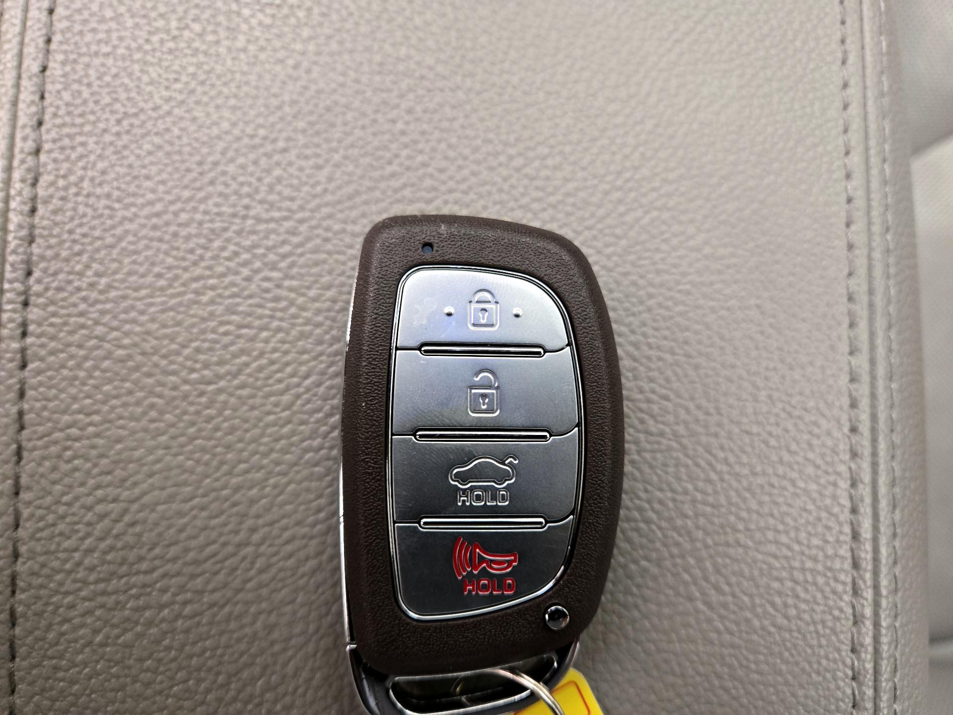 Thumbnail: 2017 Hyundai Sonata - 20