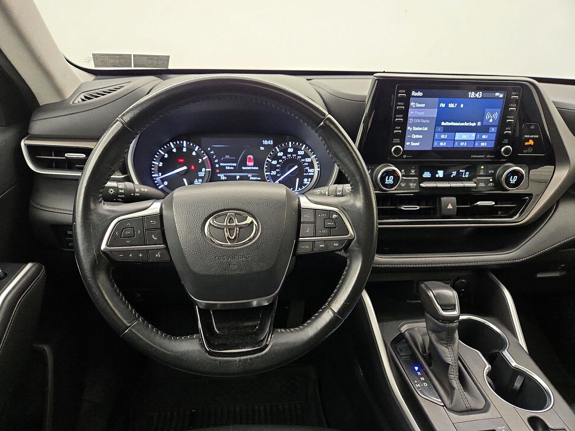 Thumbnail: 2020 Toyota Highlander - 10