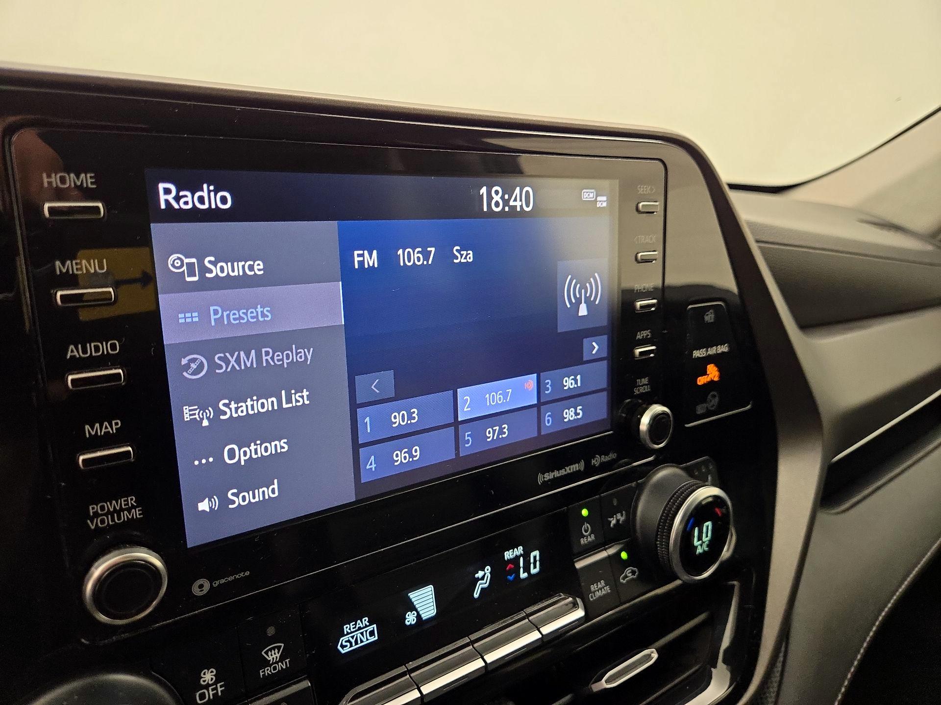 Thumbnail: 2020 Toyota Highlander - 15