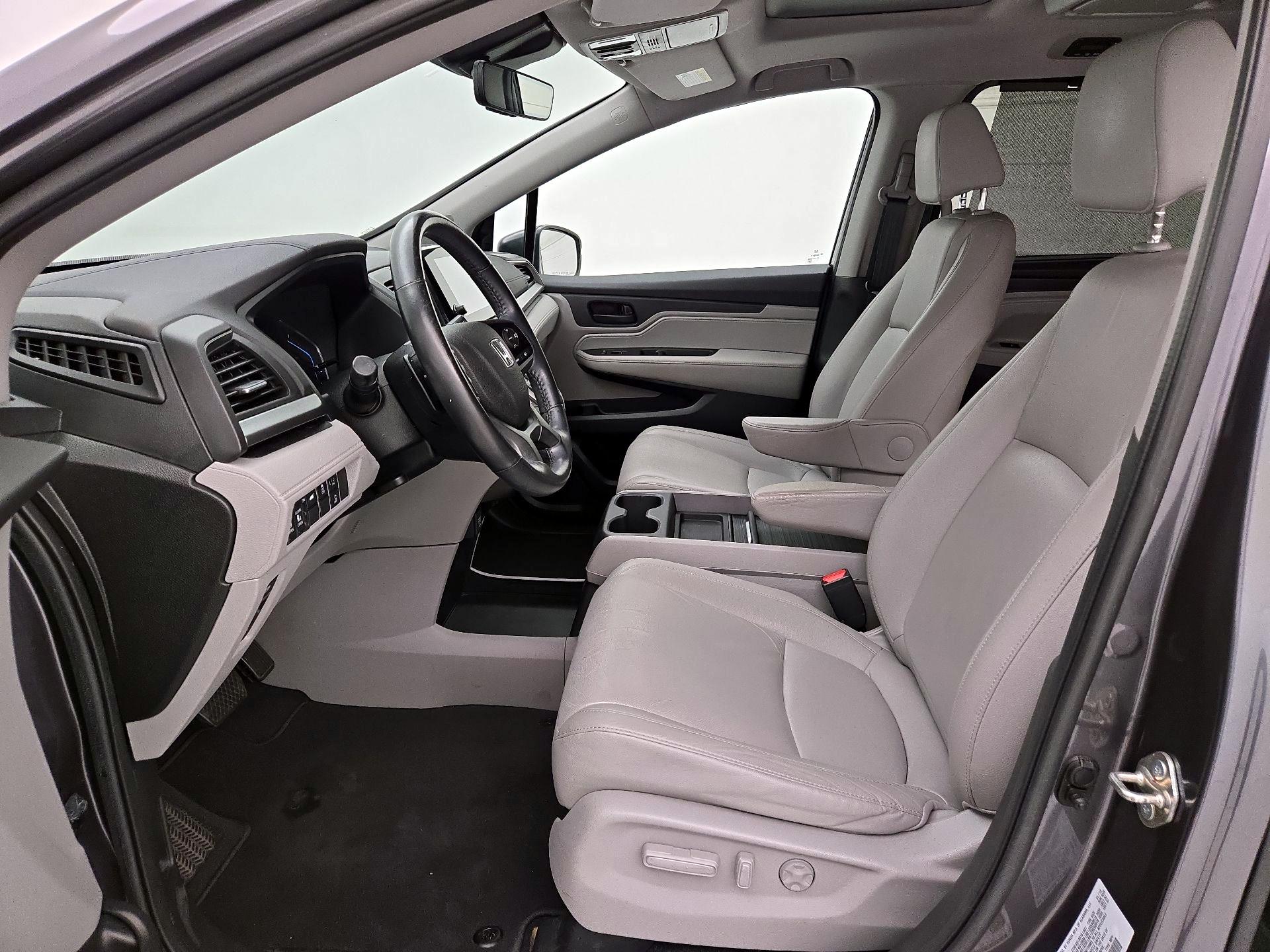 Thumbnail: 2019 Honda Odyssey - 11