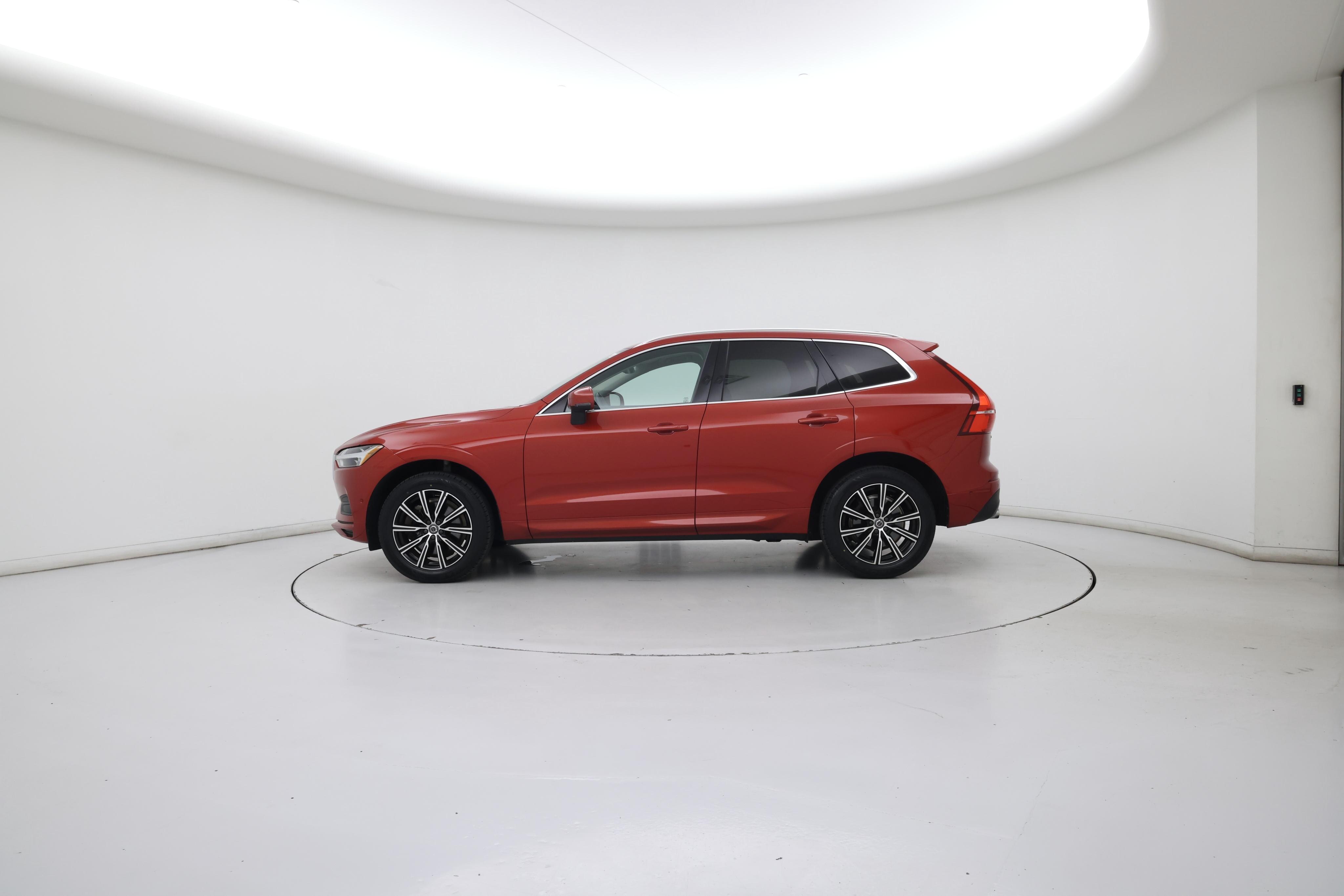 Thumbnail: 2019 Volvo XC60 - 3