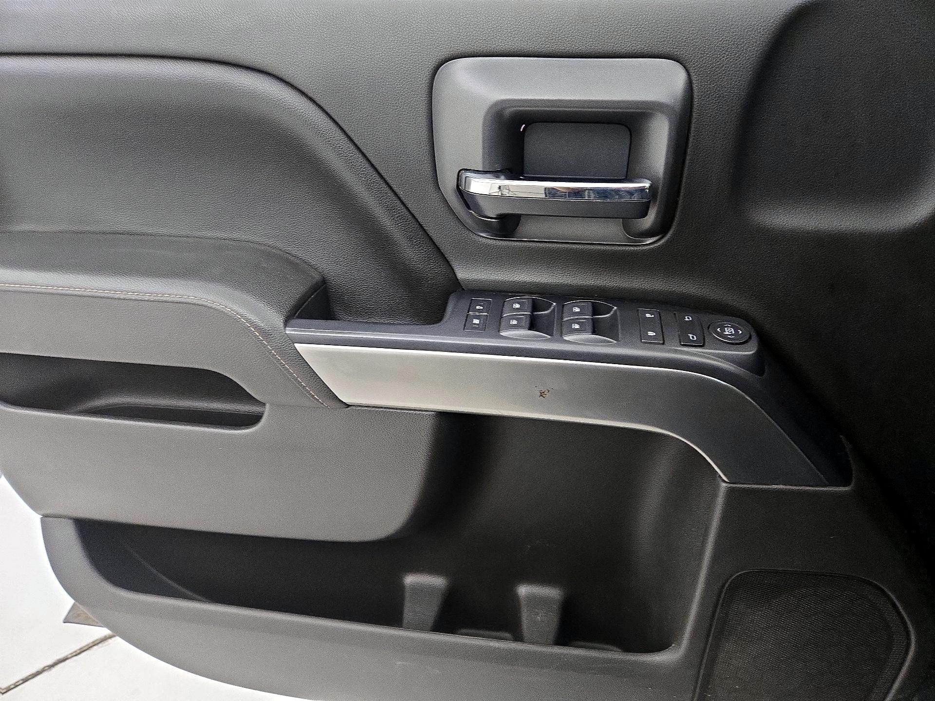 Thumbnail: 2015 Chevrolet Silverado 1500 - 12