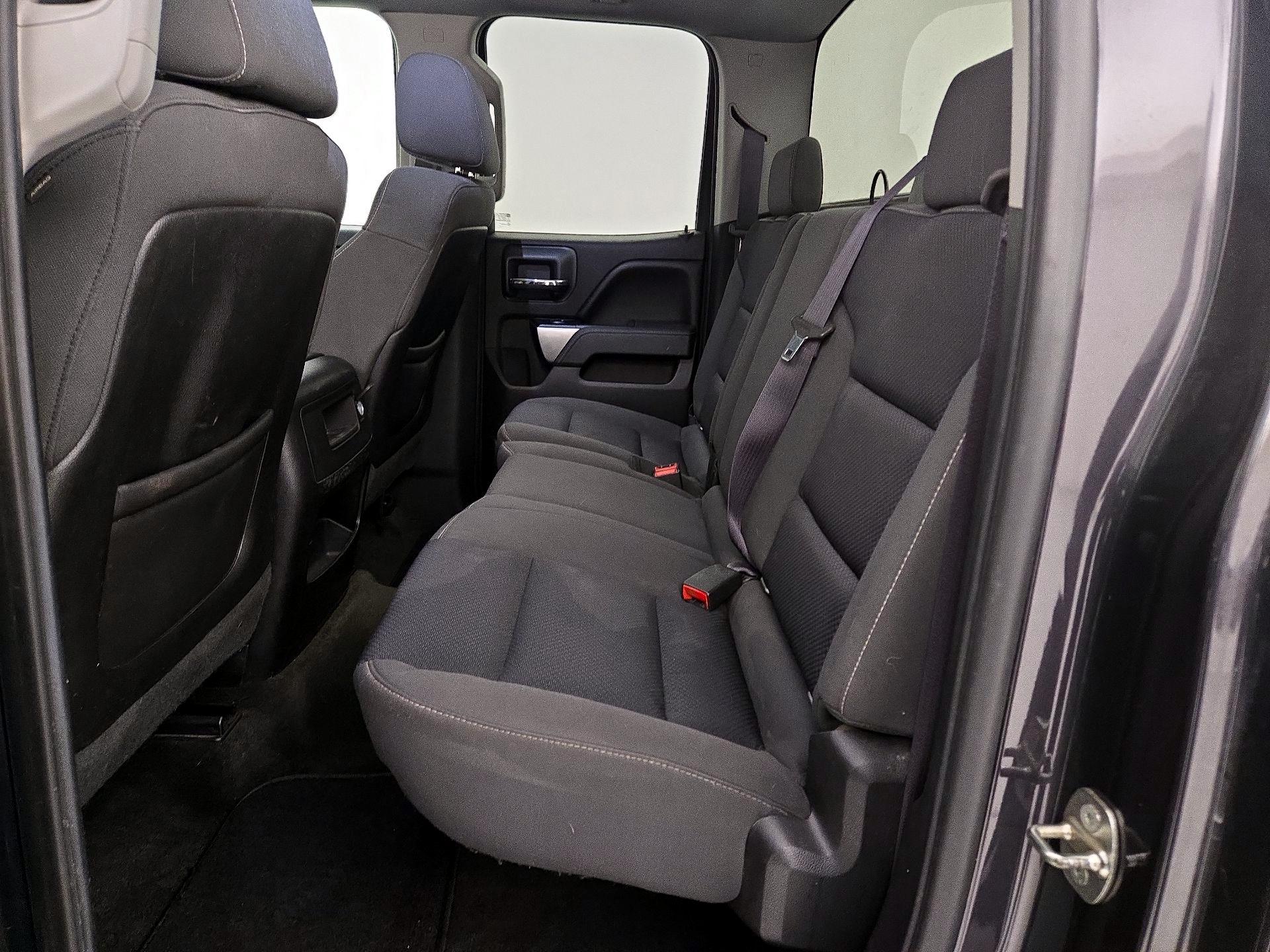 Thumbnail: 2015 Chevrolet Silverado 1500 - 18