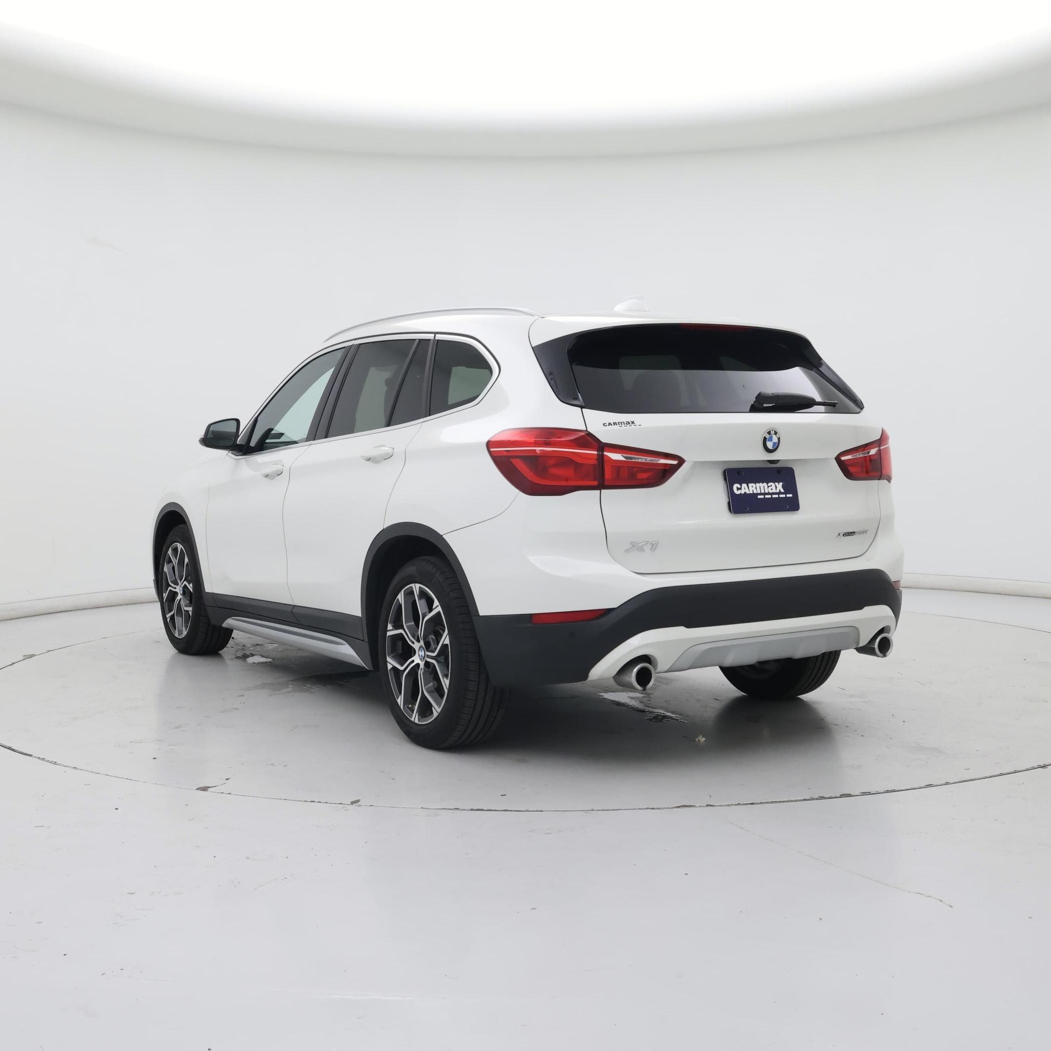 Thumbnail: 2022 BMW X1 - 2