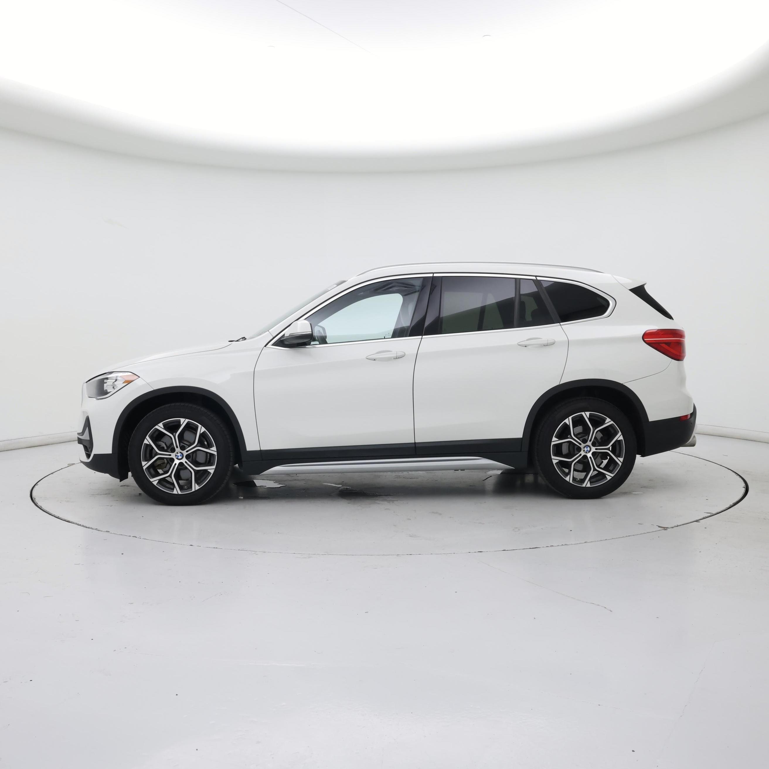 Thumbnail: 2022 BMW X1 - 3