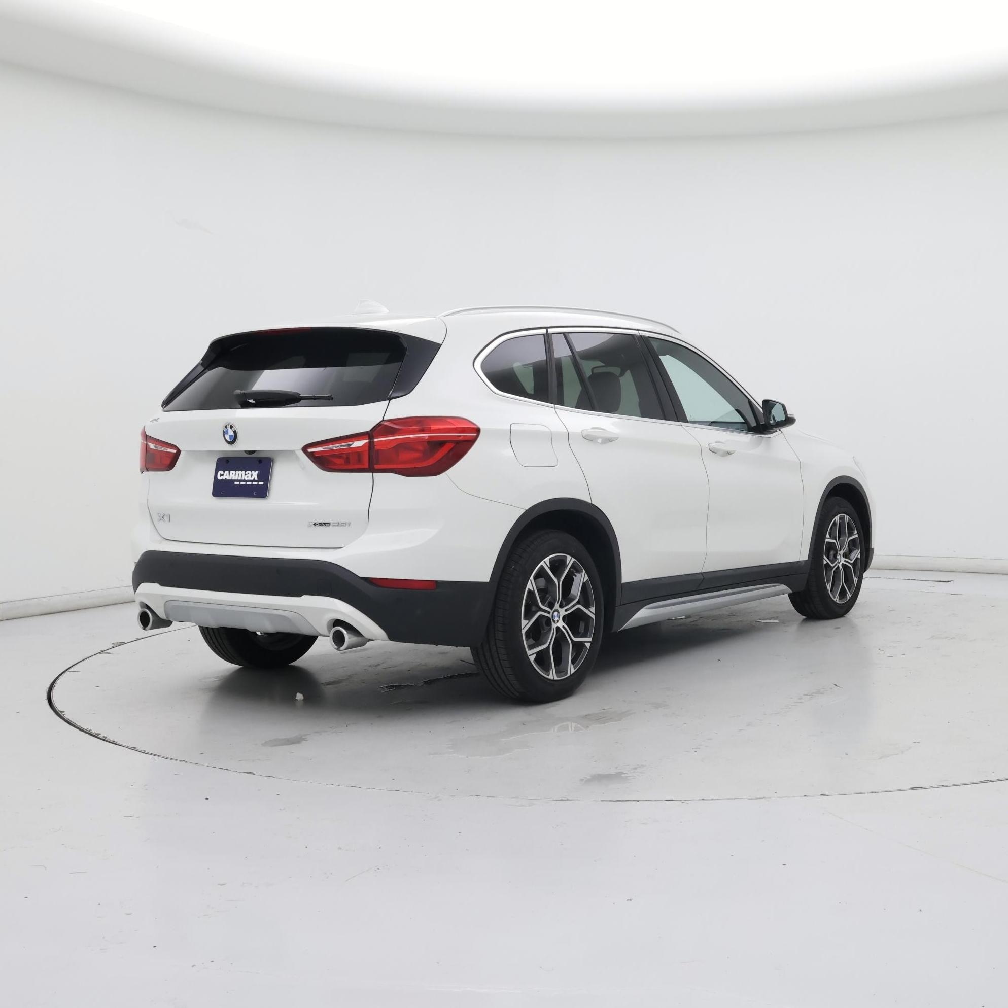 Thumbnail: 2022 BMW X1 - 8
