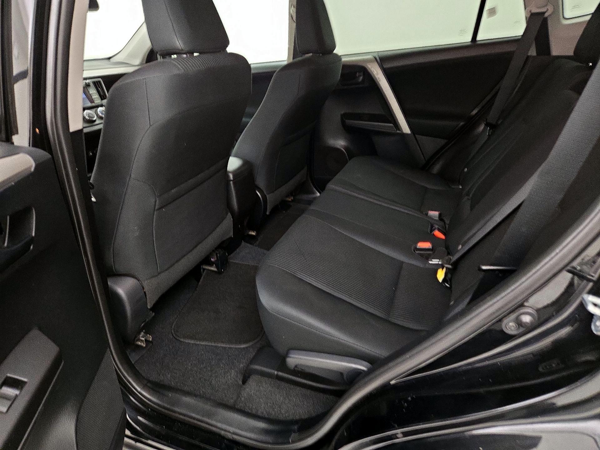 Thumbnail: 2017 Toyota RAV4 - 19