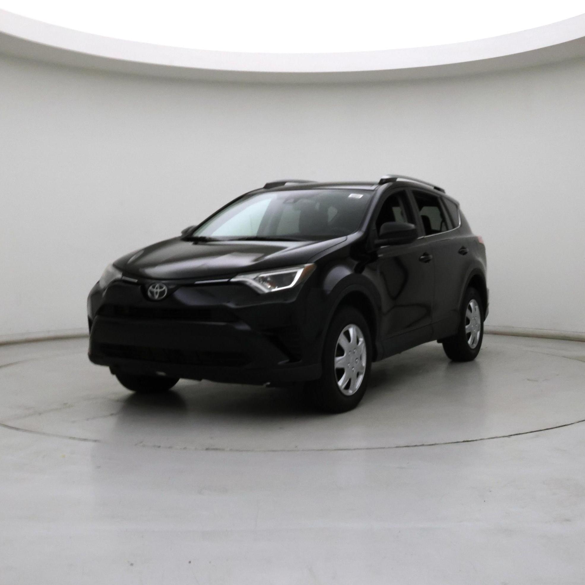 Thumbnail: 2017 Toyota RAV4 - 4