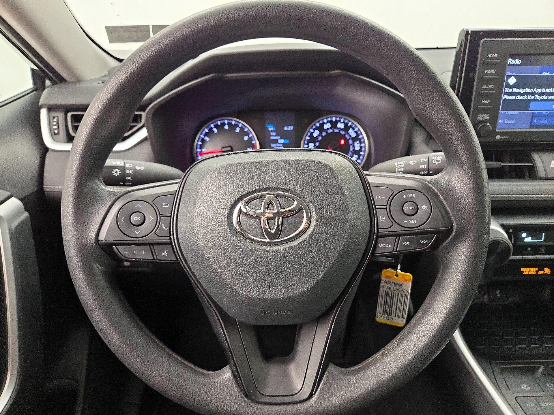 Thumbnail: 2020 Toyota RAV4 - 10