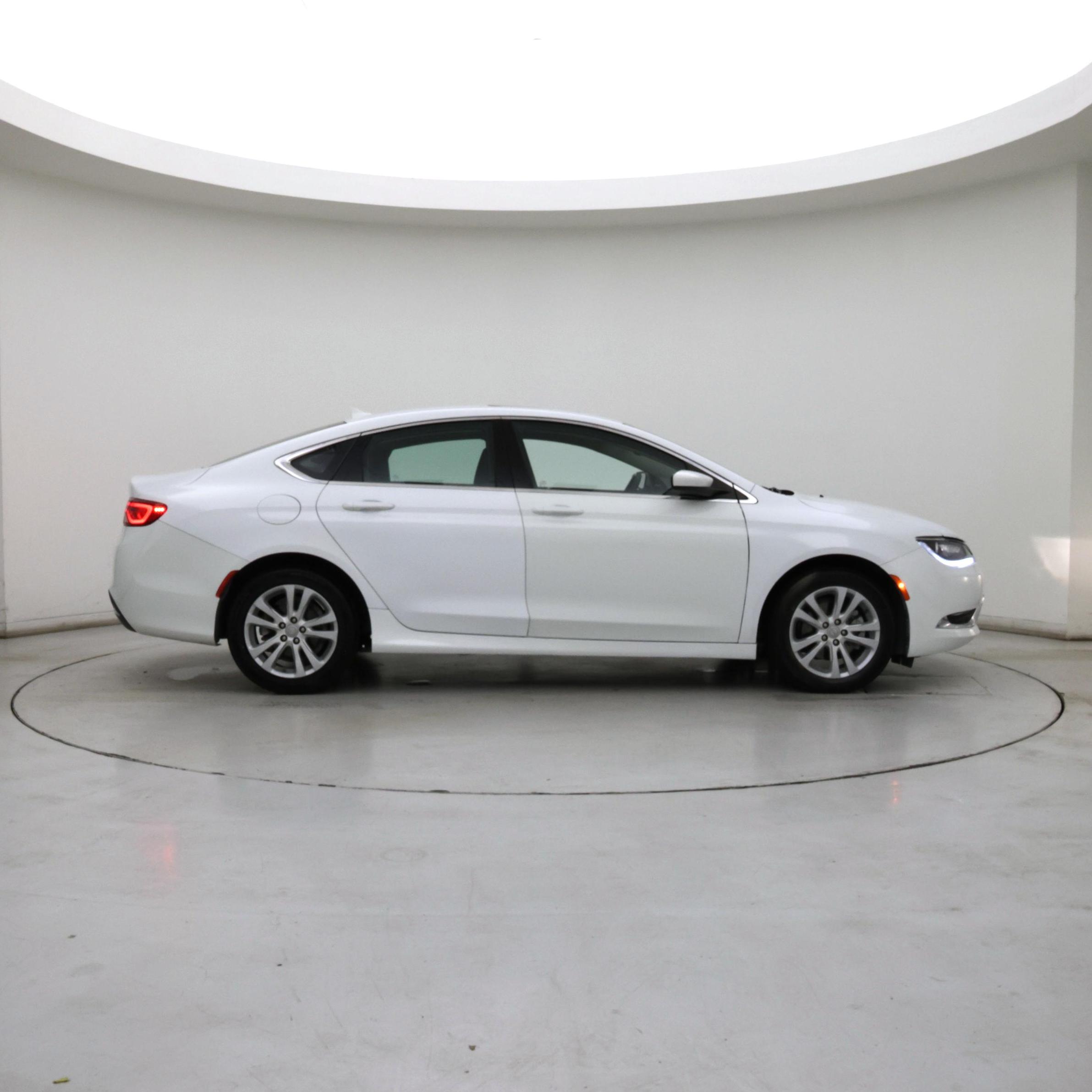 Thumbnail: 2016 Chrysler 200 - 7