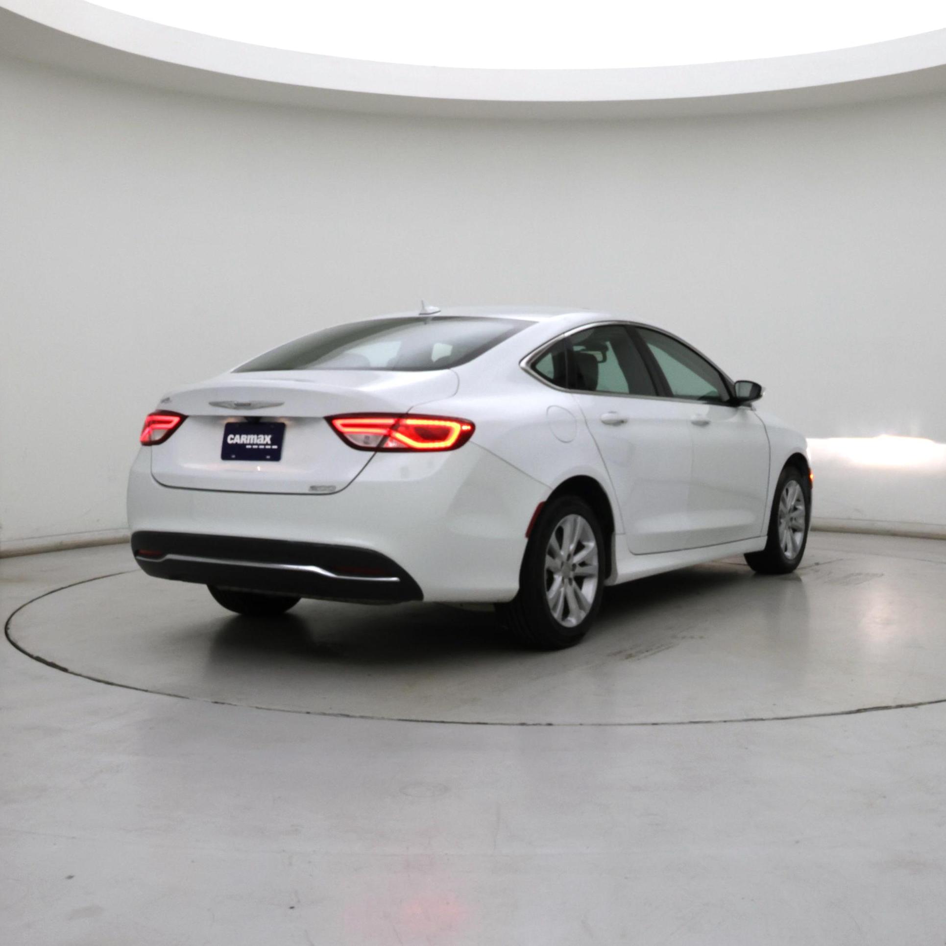 Thumbnail: 2016 Chrysler 200 - 8
