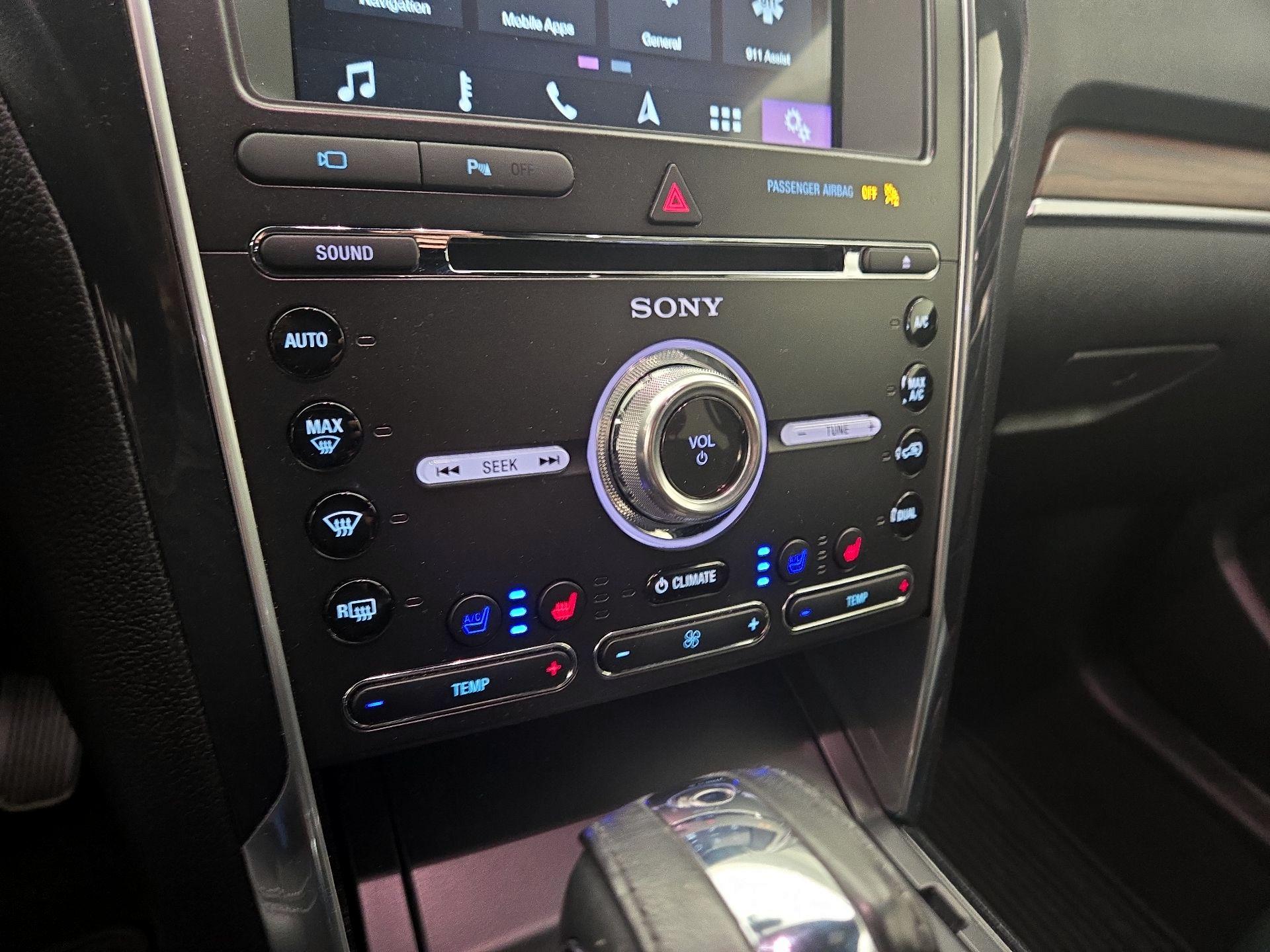 Thumbnail: 2018 Ford Explorer - 17