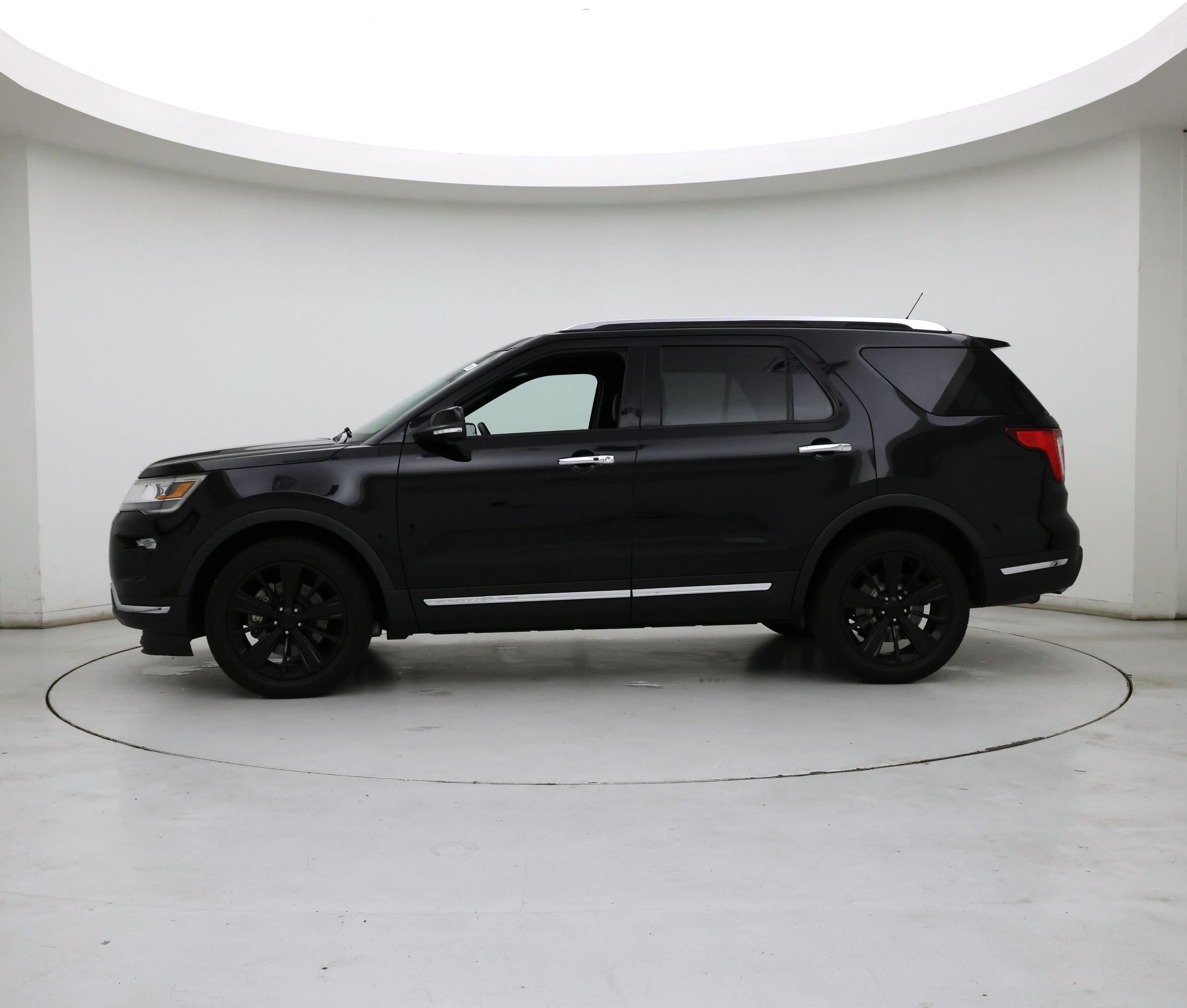 Thumbnail: 2018 Ford Explorer - 3