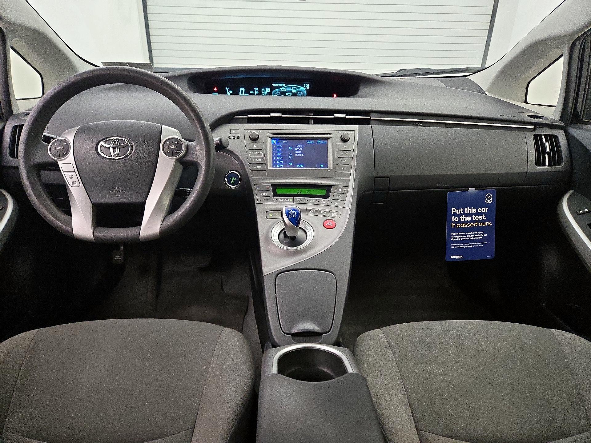 Thumbnail: 2014 Toyota Prius - 9