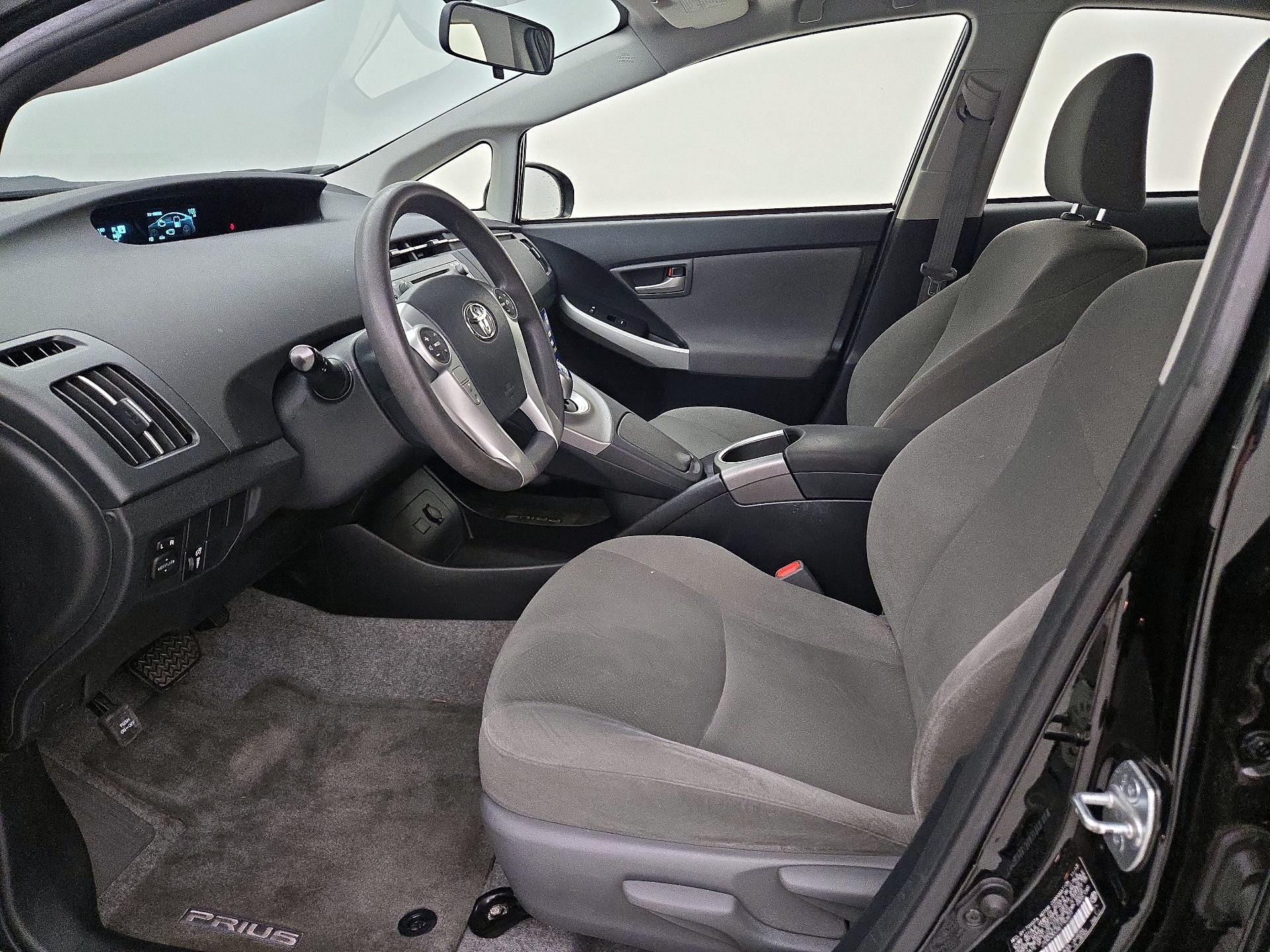 Thumbnail: 2014 Toyota Prius - 11
