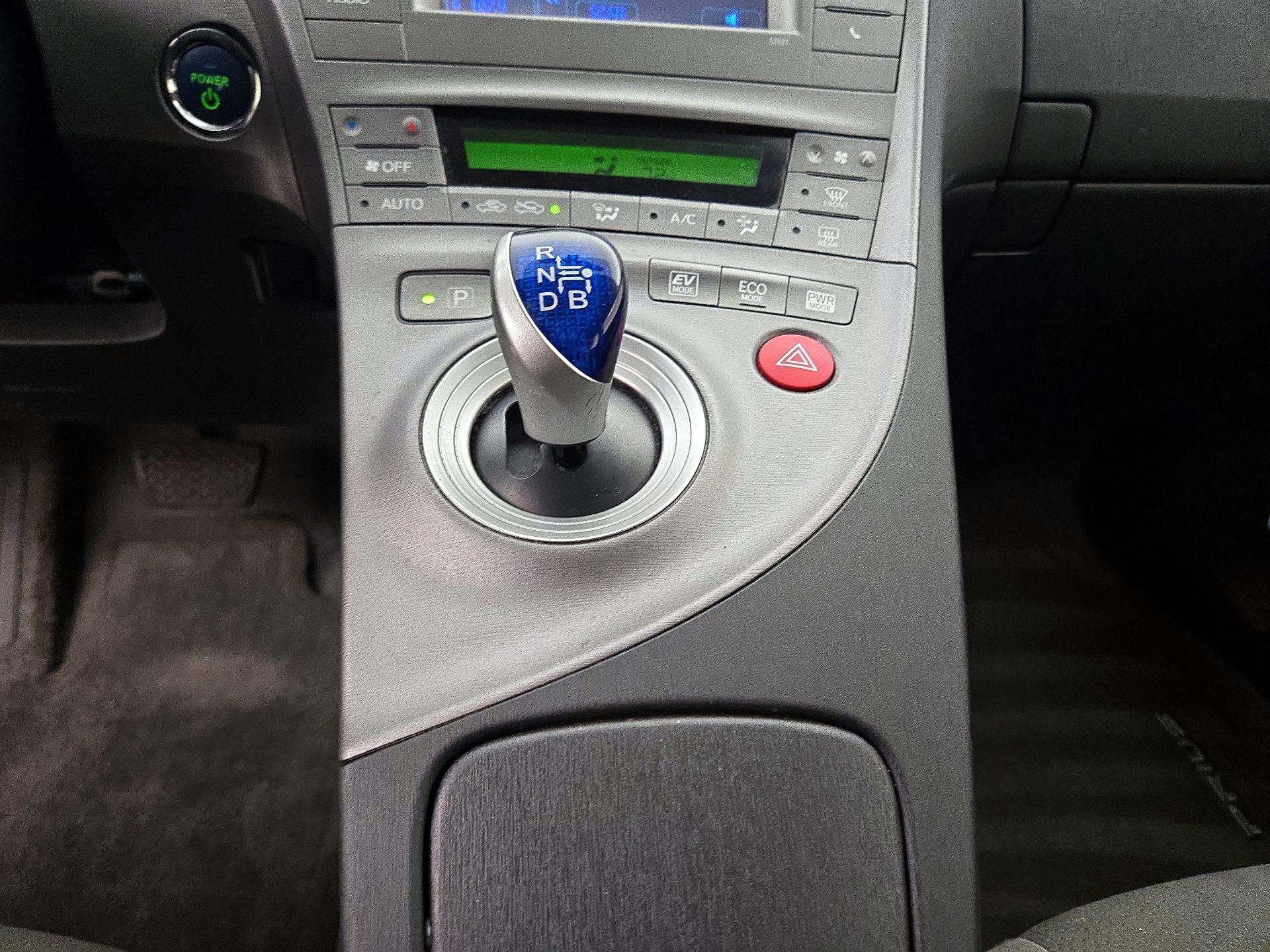 Thumbnail: 2014 Toyota Prius - 16
