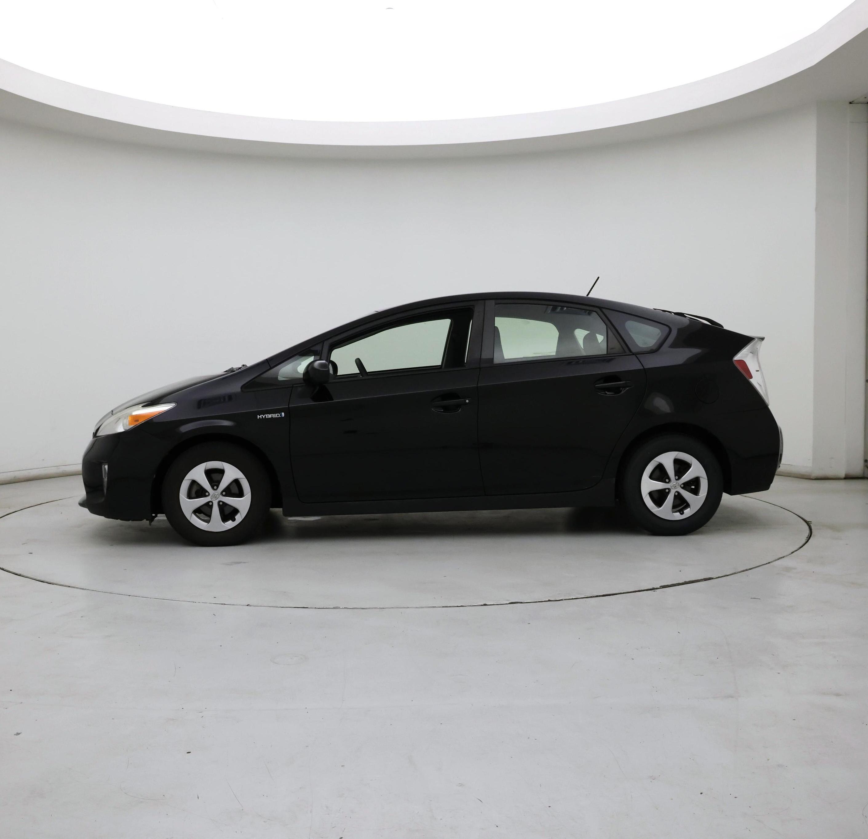 Thumbnail: 2014 Toyota Prius - 3