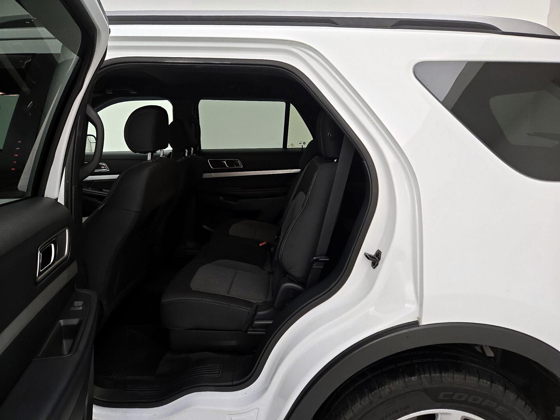 Thumbnail: 2017 Ford Explorer - 18
