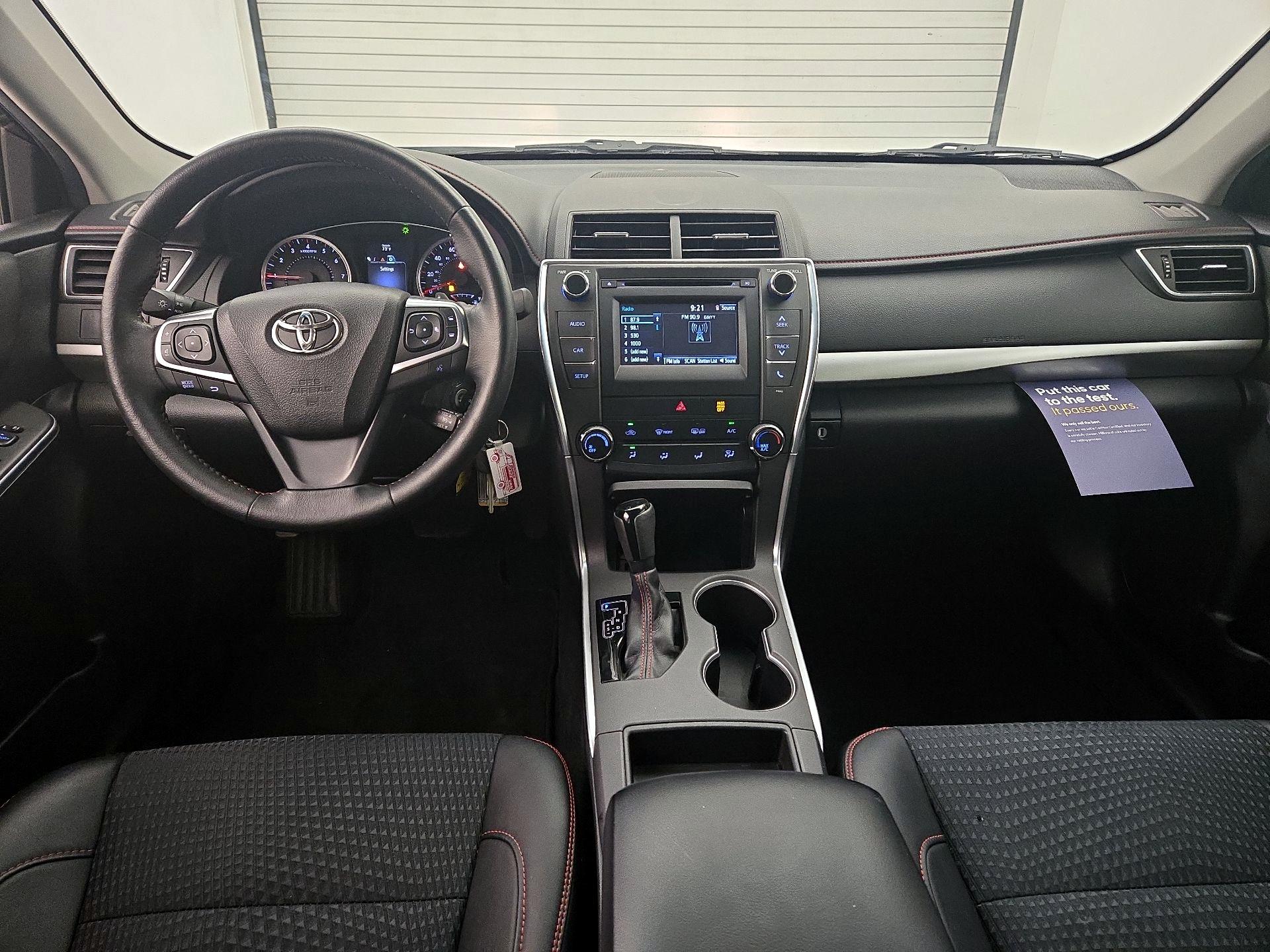 Thumbnail: 2015 Toyota Camry - 9
