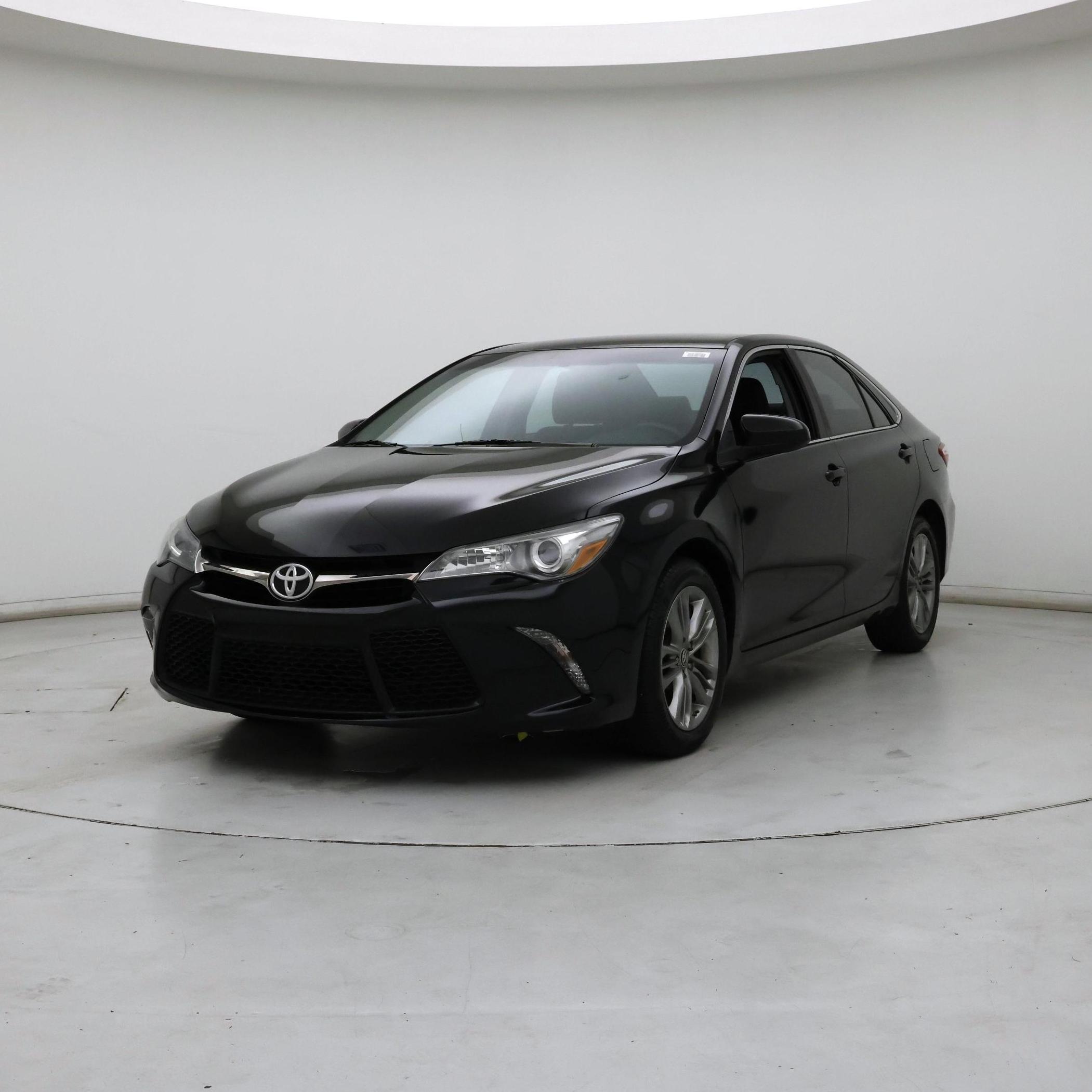 Thumbnail: 2015 Toyota Camry - 4