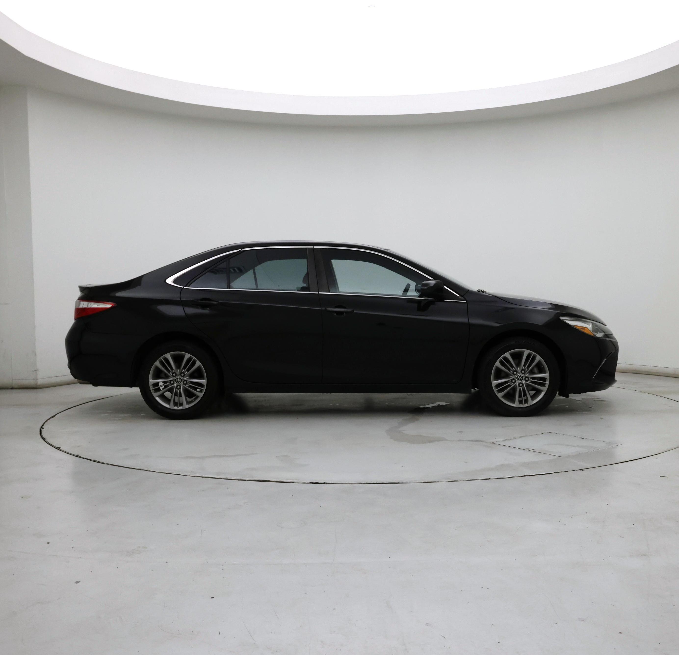 Thumbnail: 2015 Toyota Camry - 7
