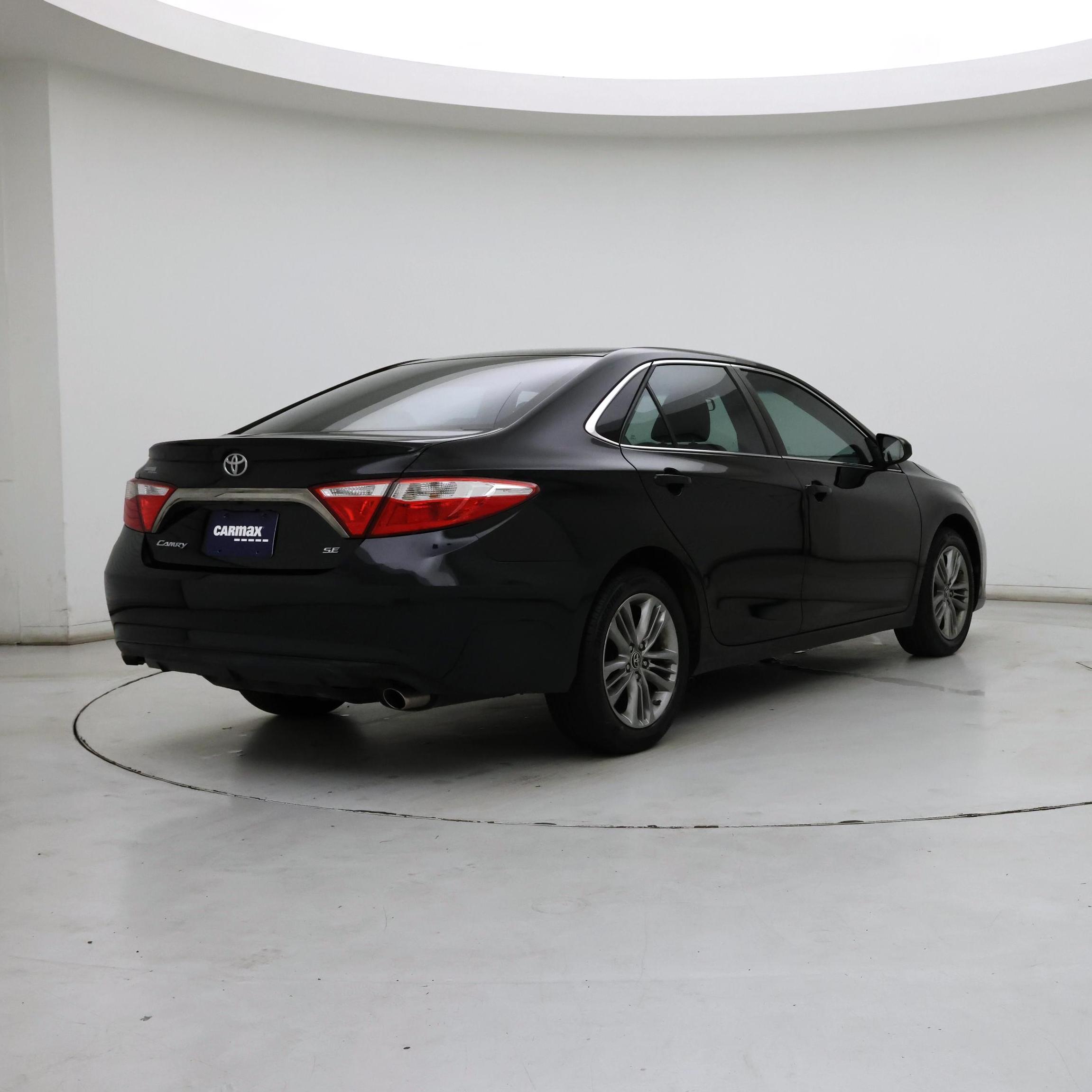 Thumbnail: 2015 Toyota Camry - 8
