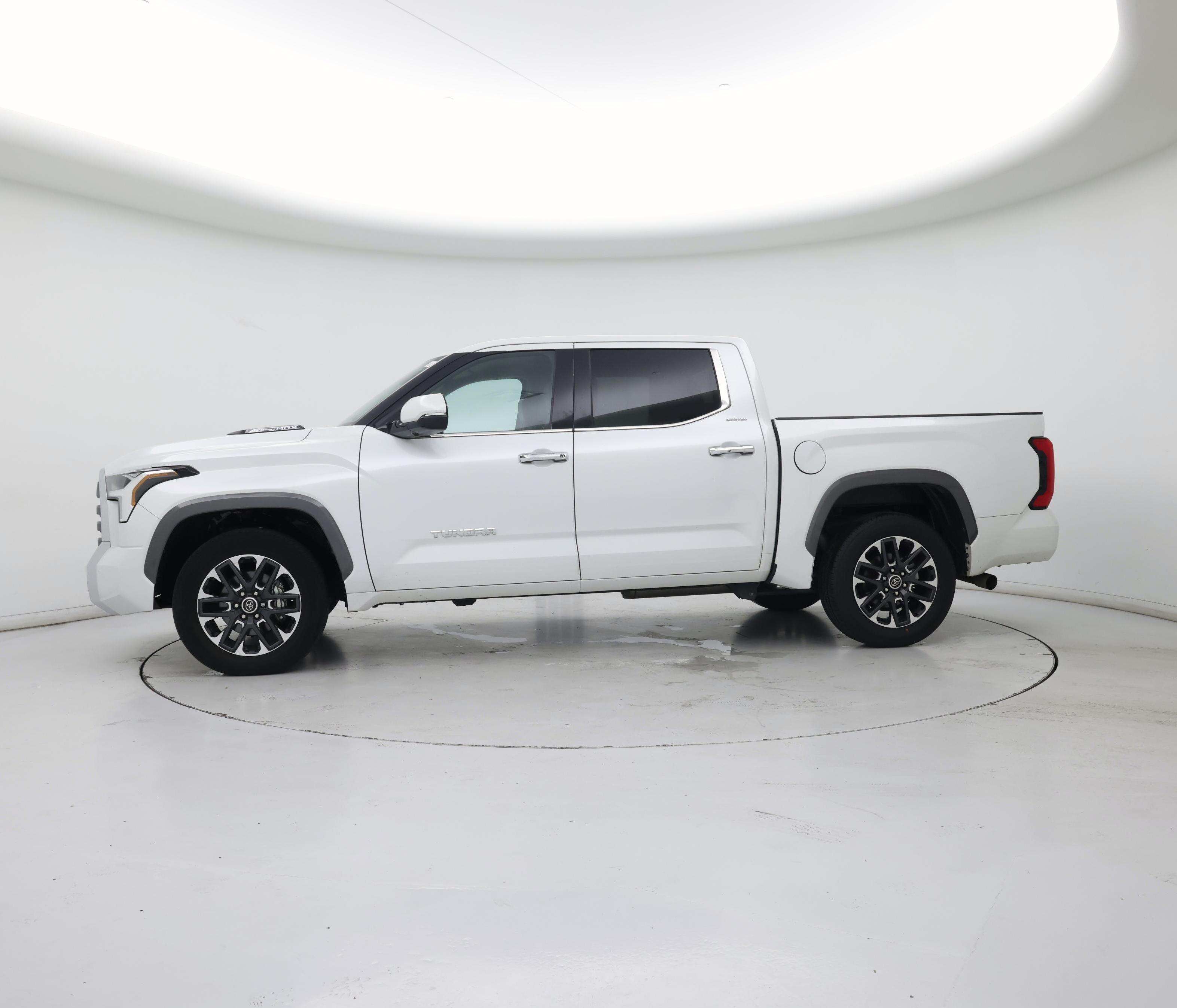 Thumbnail: 2023 Toyota Tundra - 3