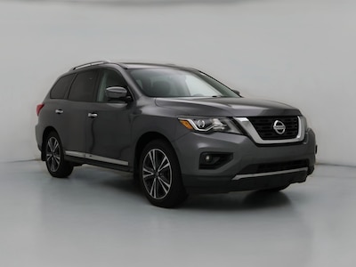 Gray 2017 Nissan Pathfinder Platinum