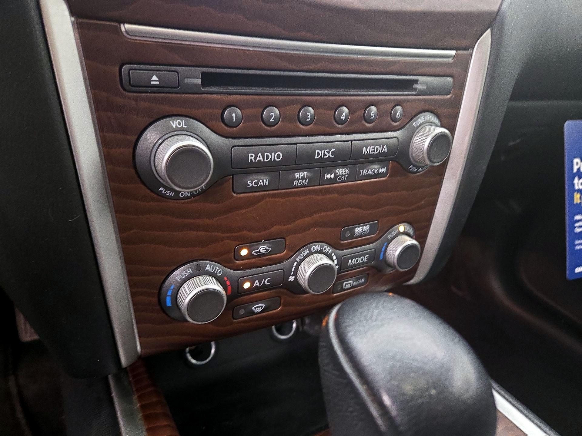 Thumbnail: 2017 Nissan Pathfinder - 17